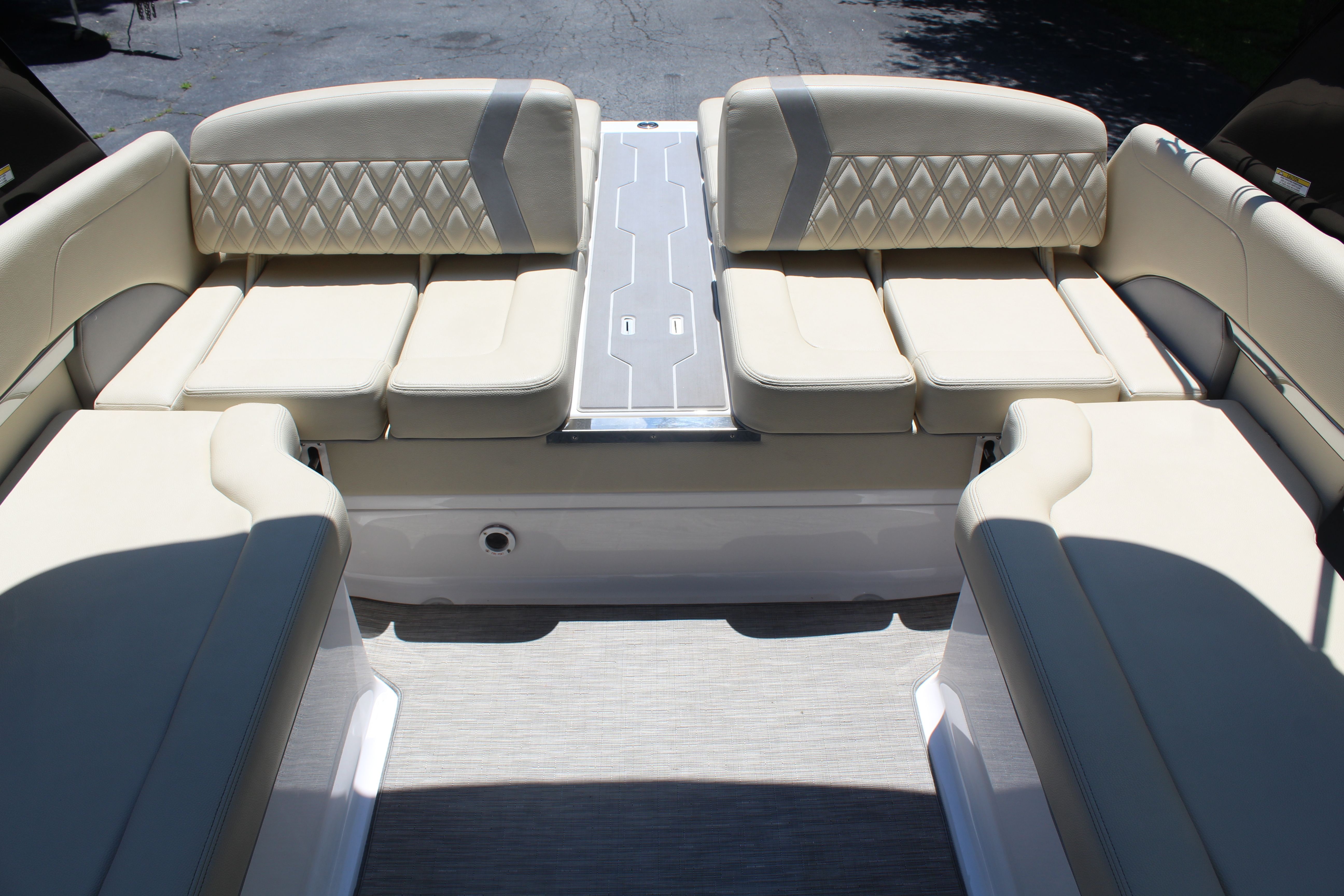 2019 Regal 25 RX Surf - 10