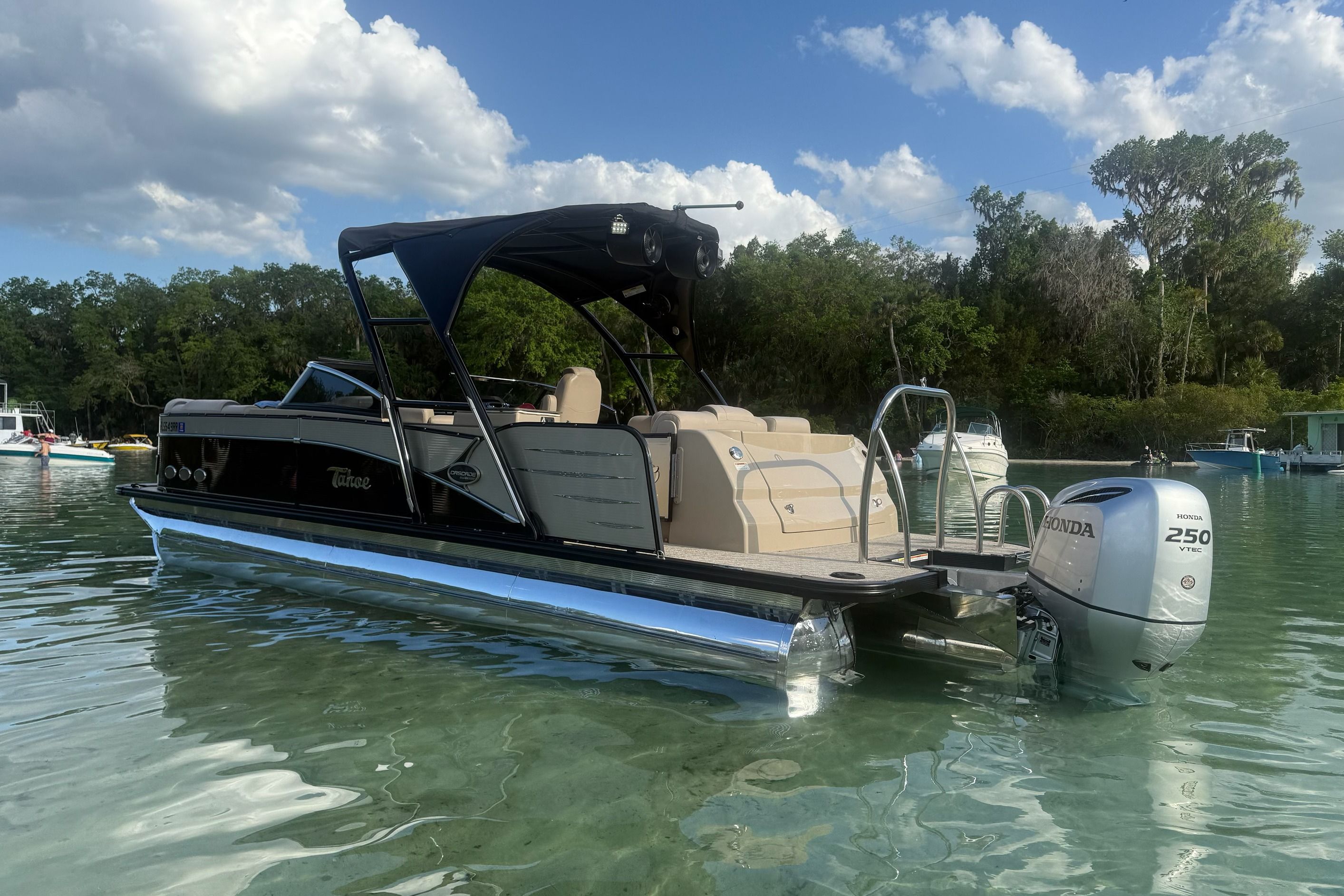 2018 Tahoe Pontoon Cascade Platinum Cruise - 25'