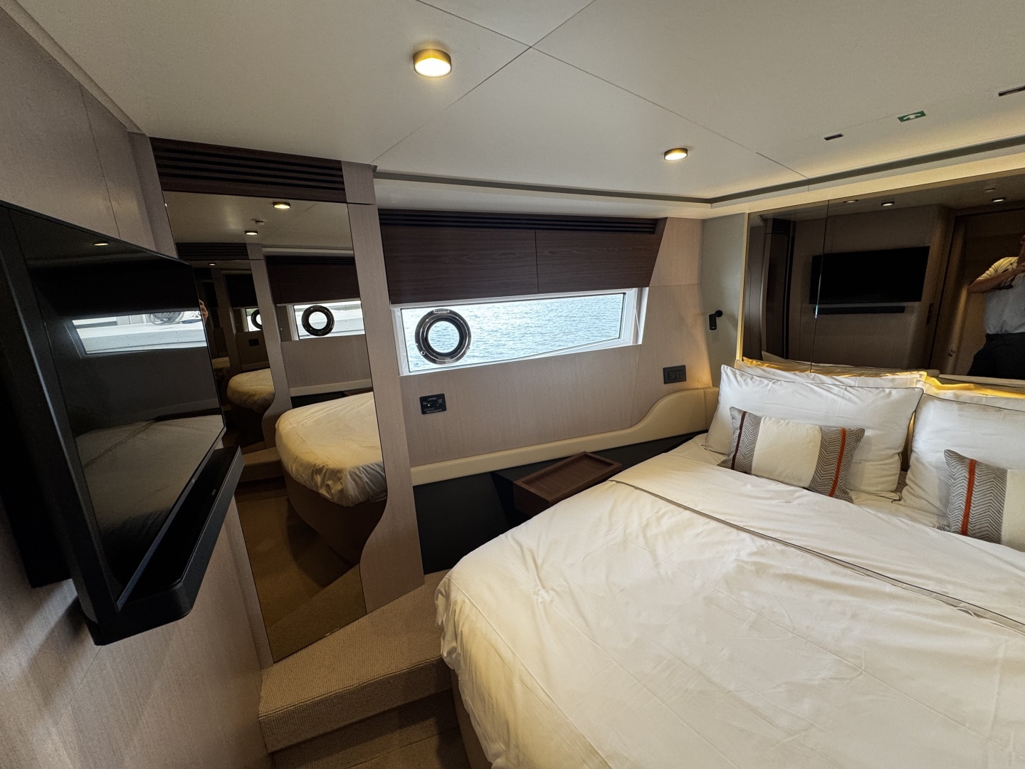 2026 Azimut S7 - Image 42