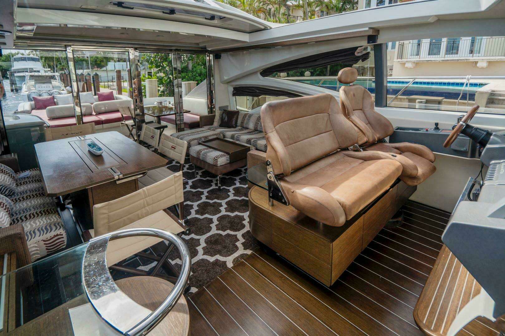 2007 Azimut 68S - Image 22