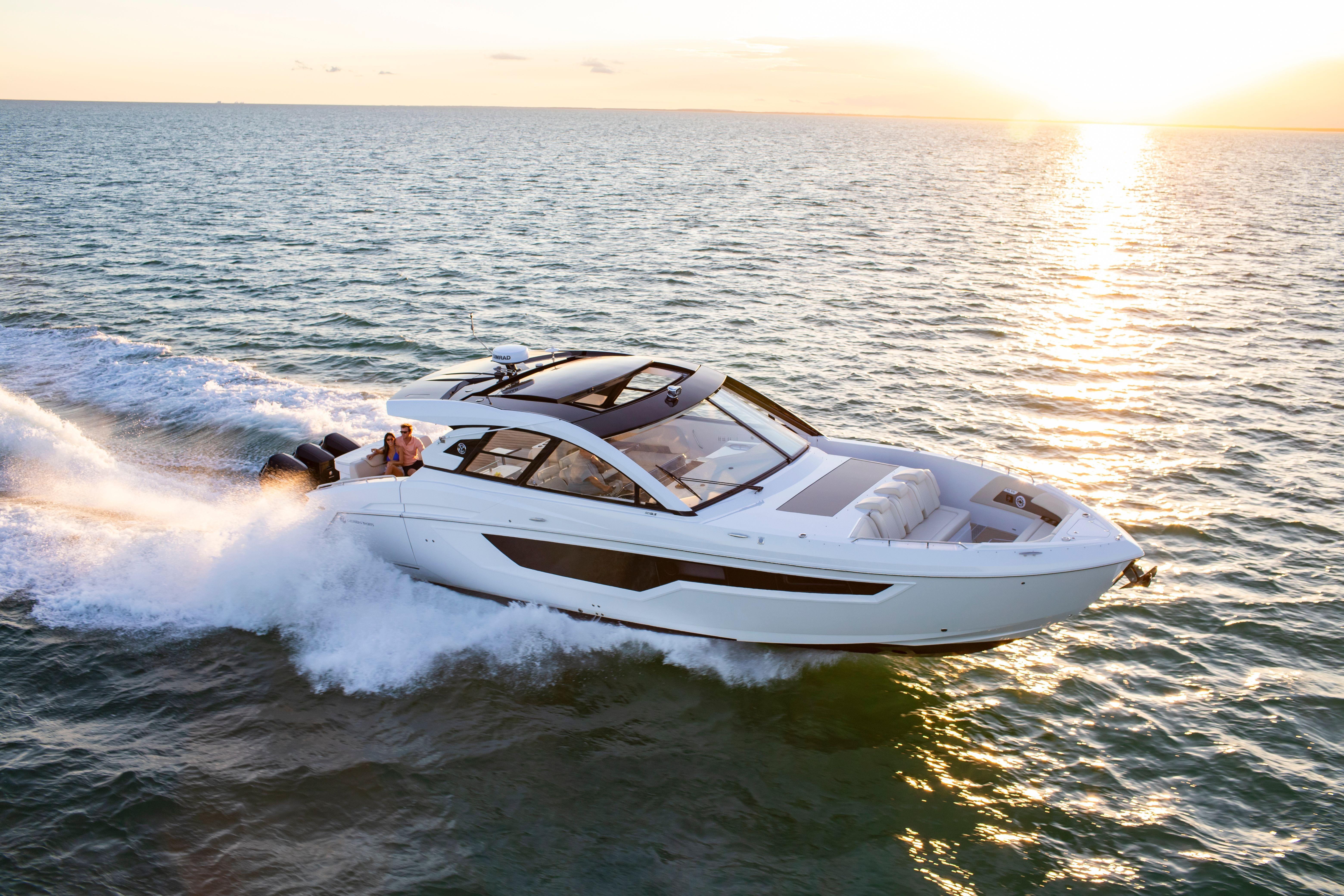 2026 Cruisers Yachts 50 GLS