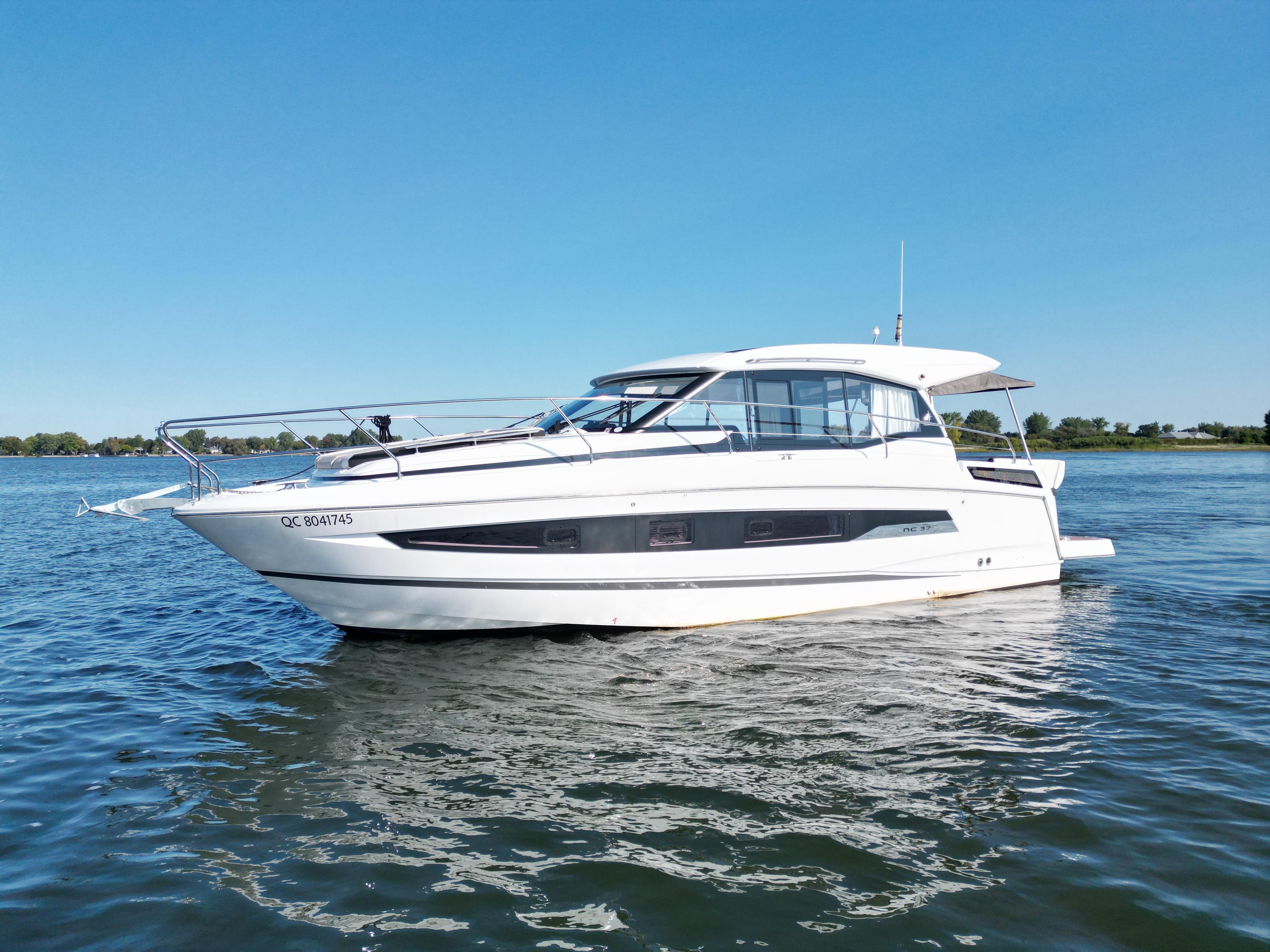 2022 Jeanneau NC 37