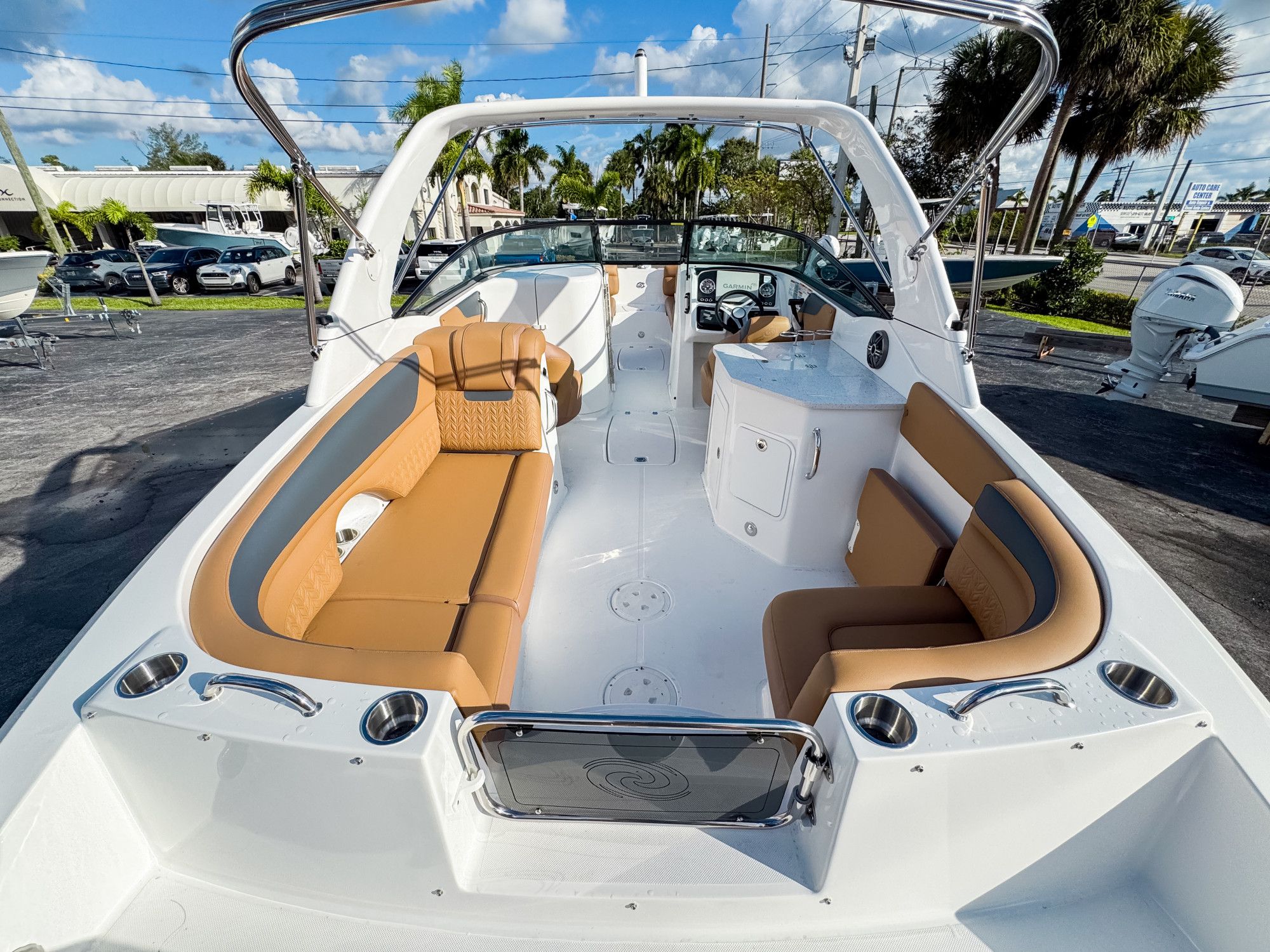 2026 Hurricane SunDeck 2690 OB - 9