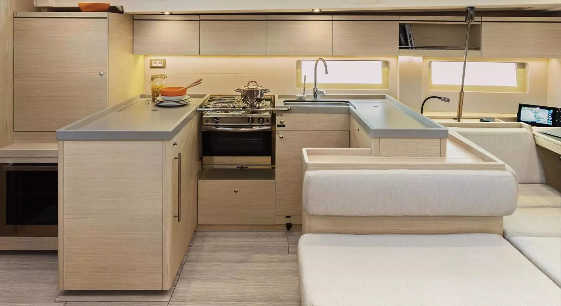 2024 Beneteau Oceanis 51.1 - Image 13