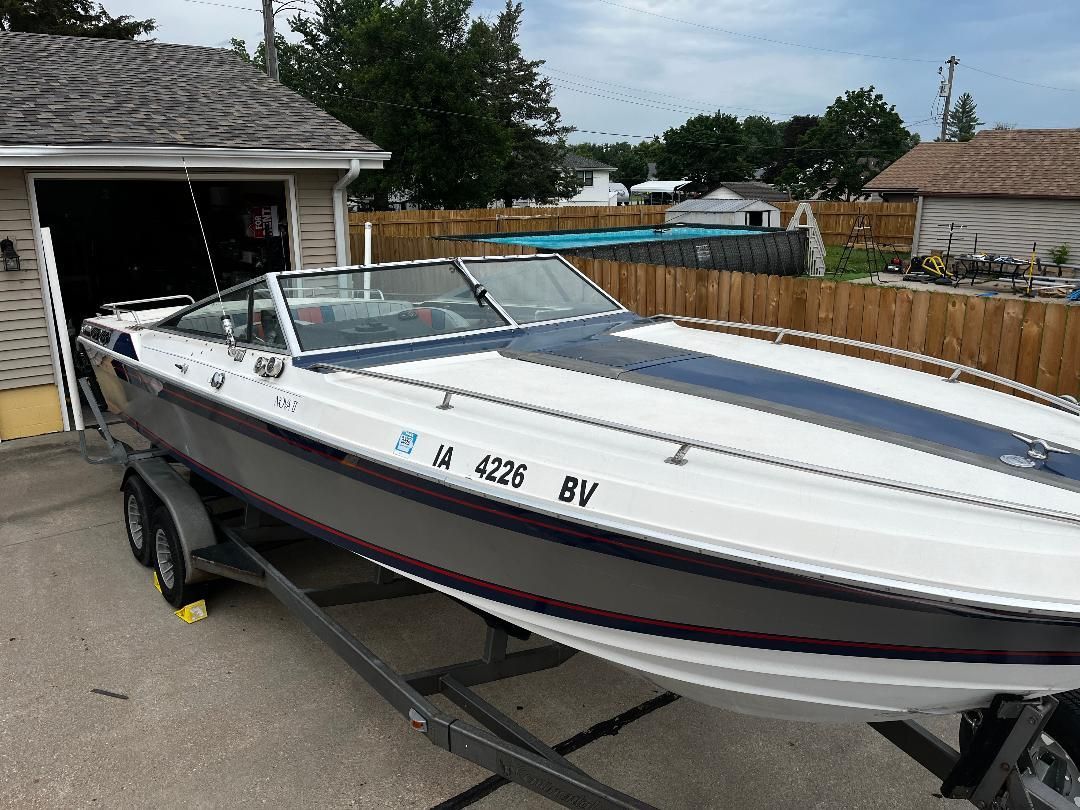 1983 Wellcraft Nova II - 30