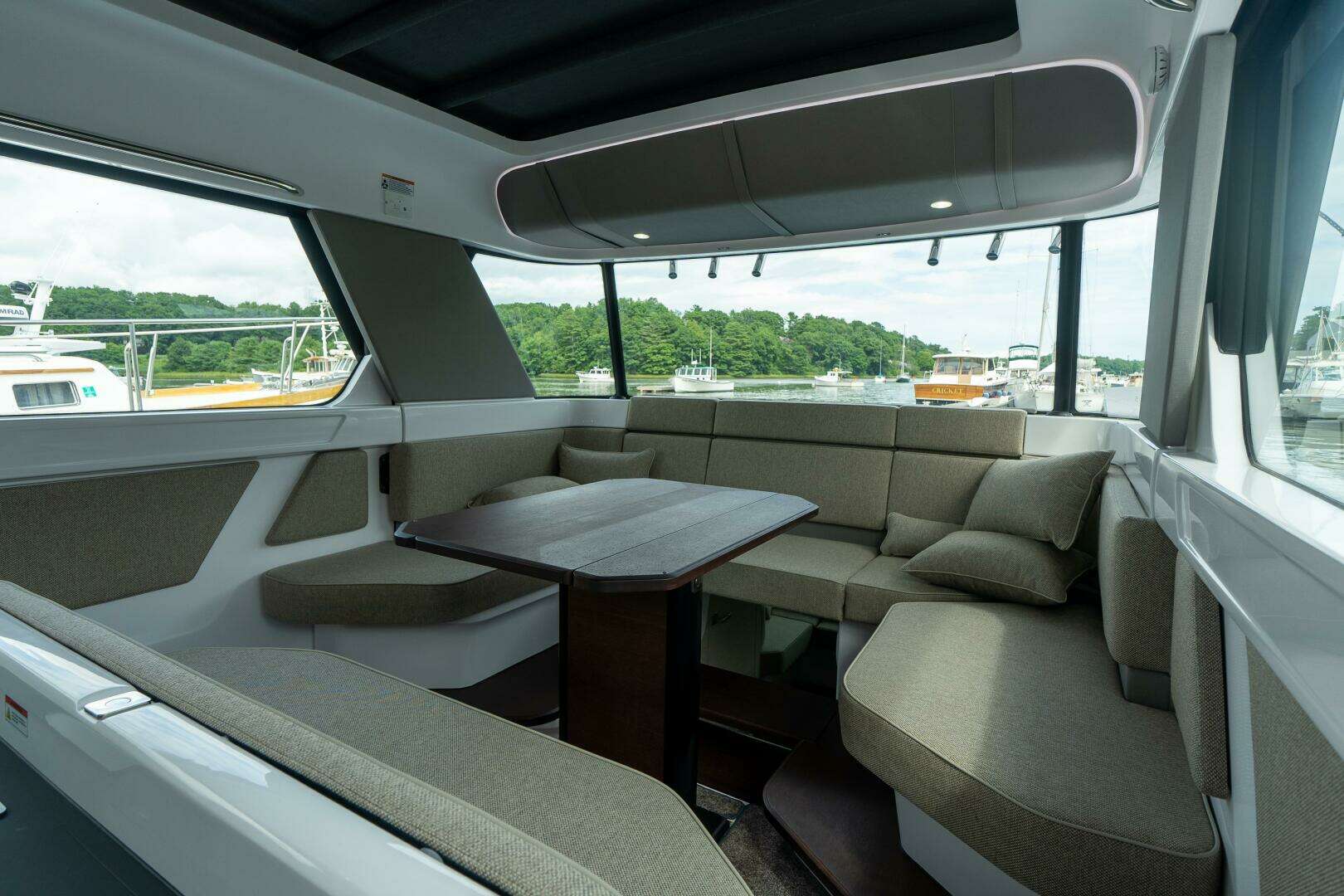 2024 Axopar Axopar 45 XC - Image 7