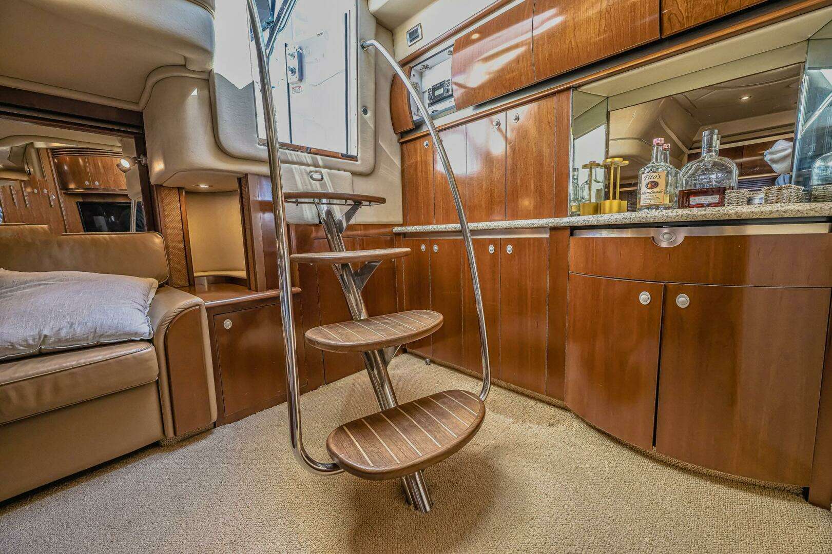2005 Sea Ray 500 Sundancer - Image 27