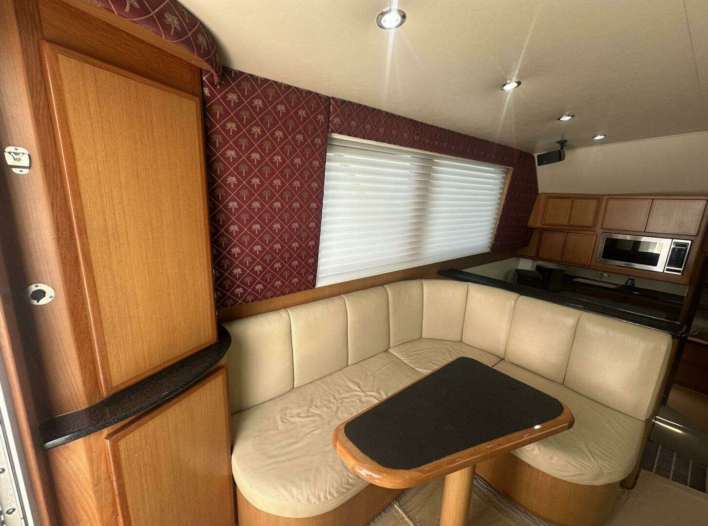 2006 Henriques 42 Convertible - Image 10