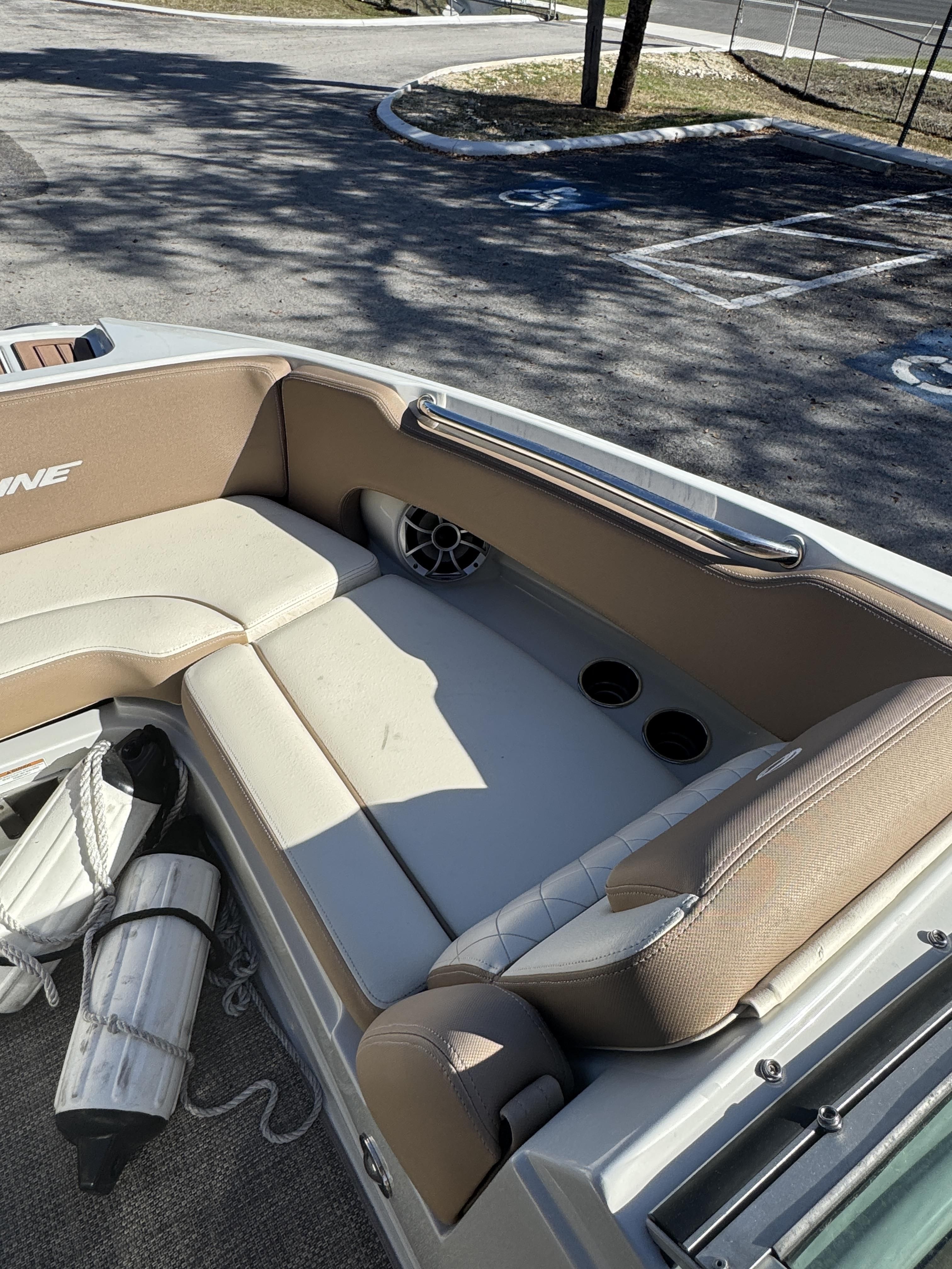 2018 Crownline Eclipse E21 XS - 12