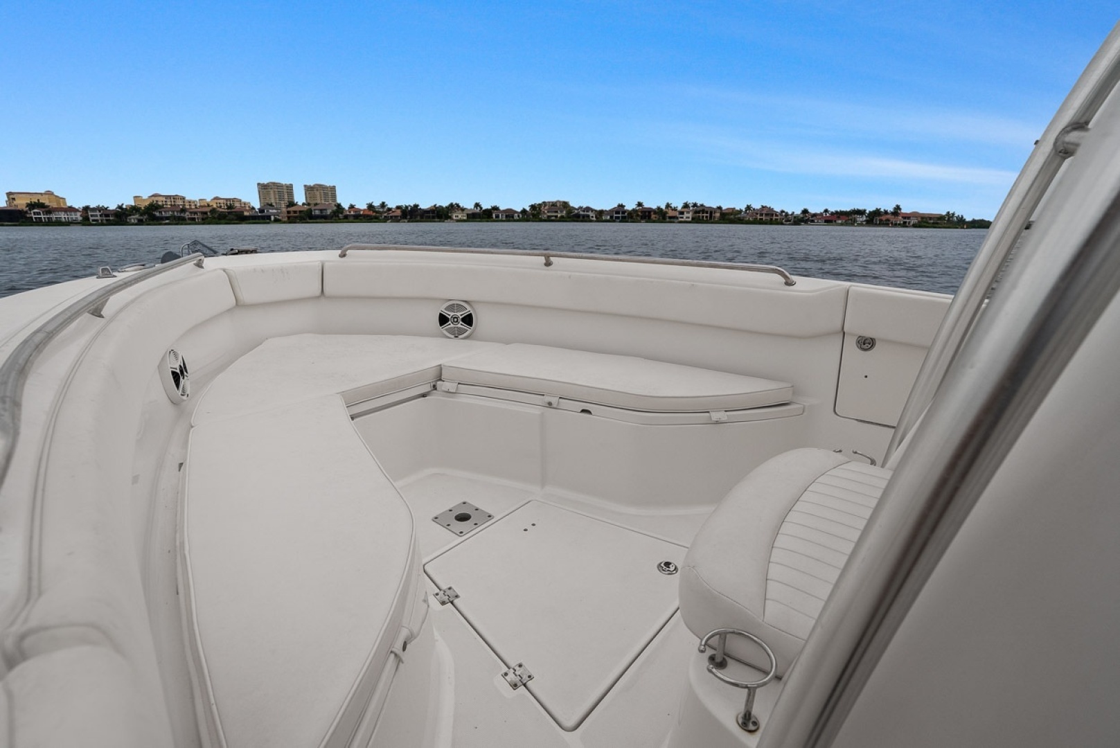 2013 Robalo R260 - Image 8