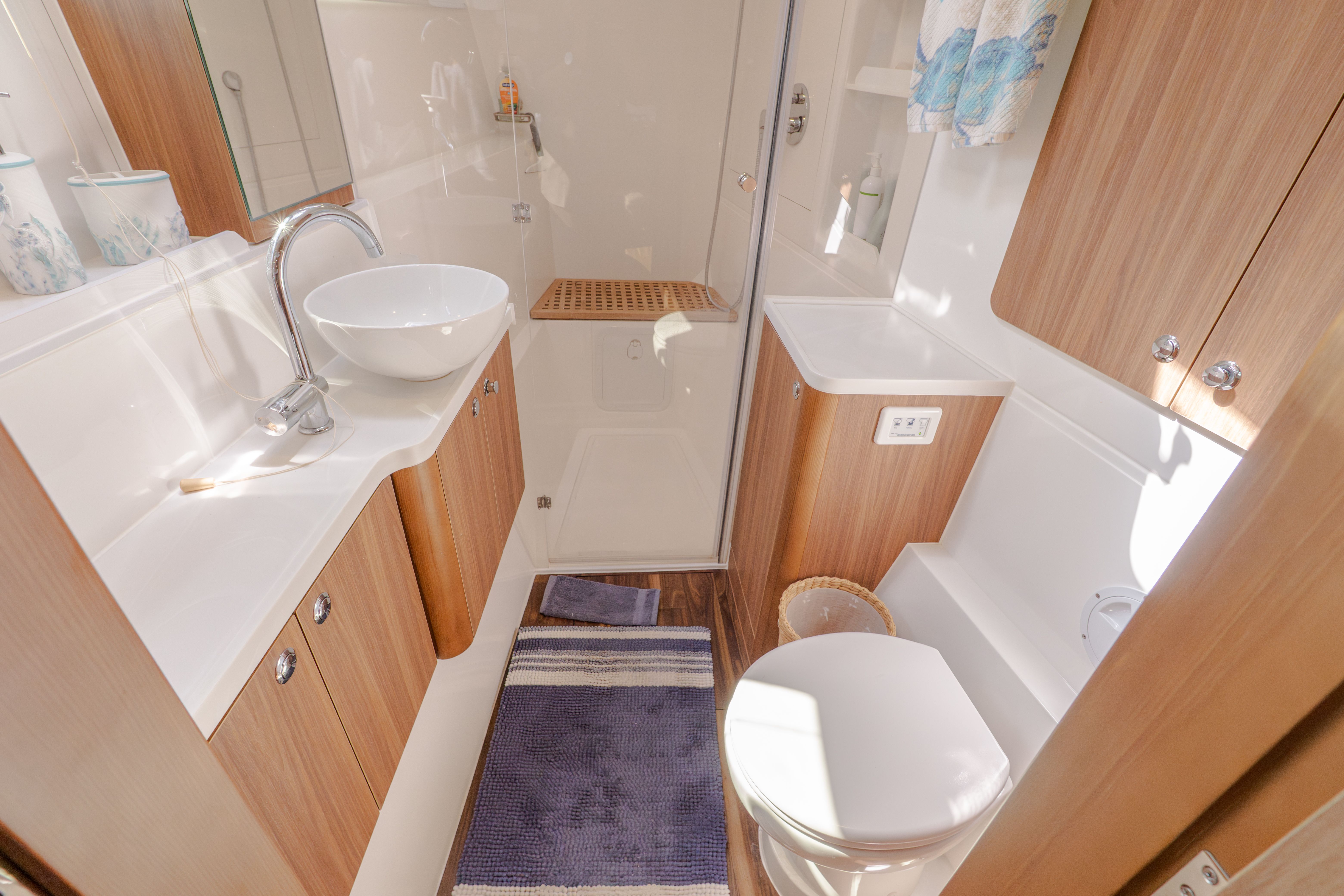 2025 Aquila 42 Yacht - 25
