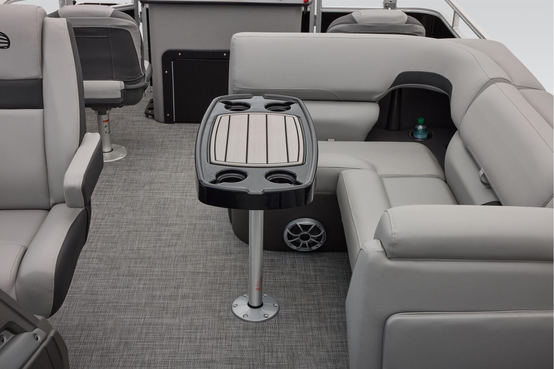 2026 Sun Tracker SportFish 22 XP3 - 65