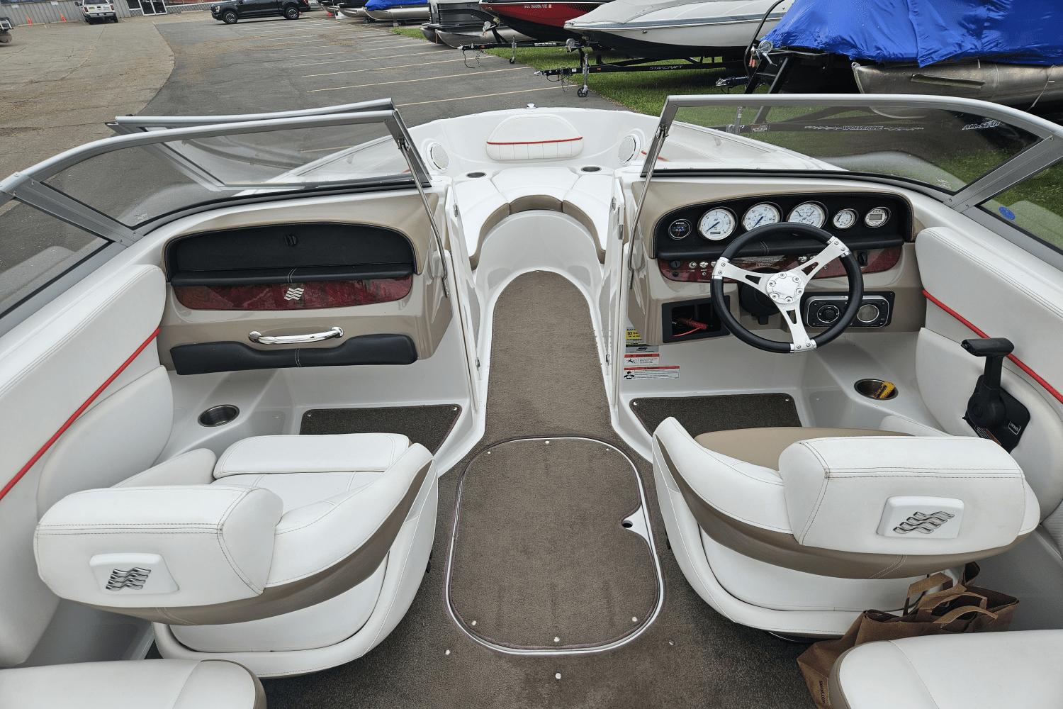 2008 Four Winns H220 - 23