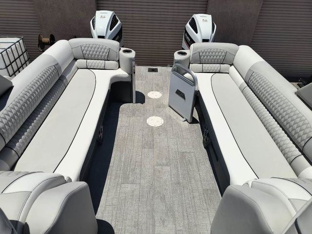 2026 Avalon Catalina Quad Lounger Windshield 27 FT - 19
