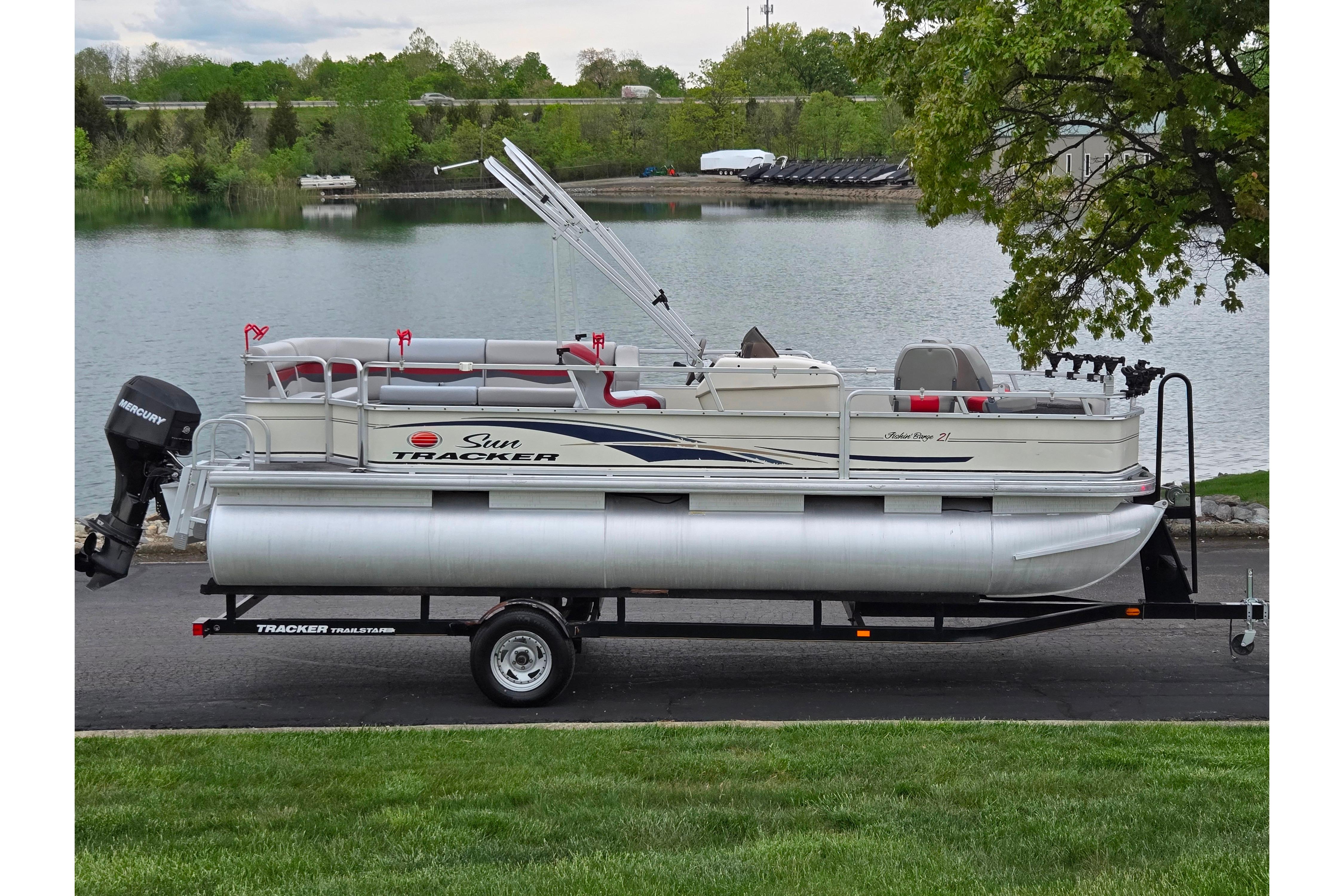 2008 Sun Tracker Fishin' Barge 21 Signature Series