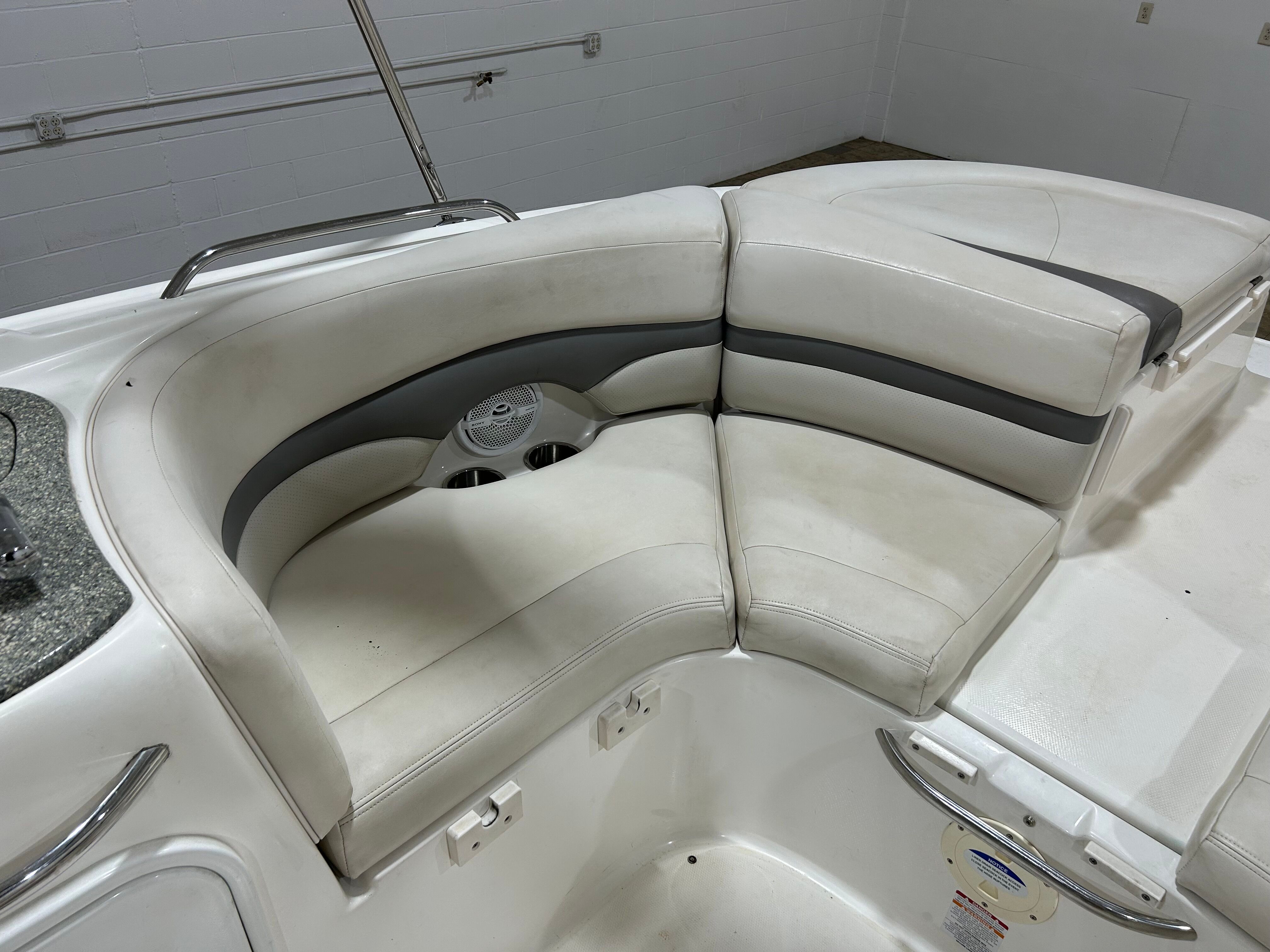 2007 CHAPARRAL 256 SSI - Image 30