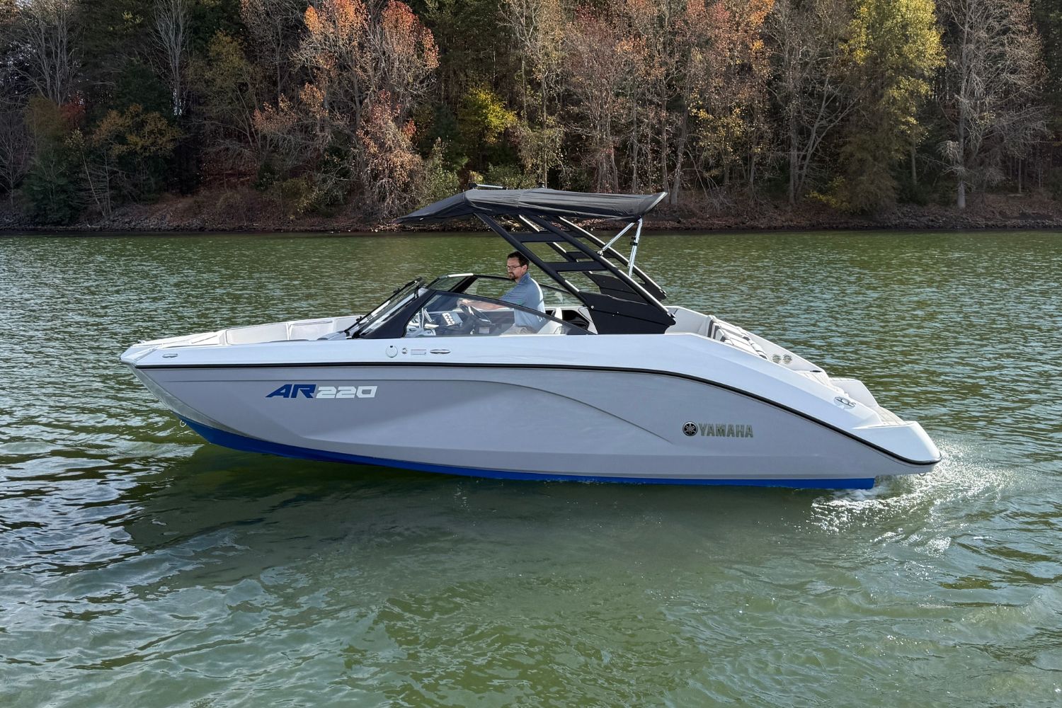 2026 Yamaha Boats AR220