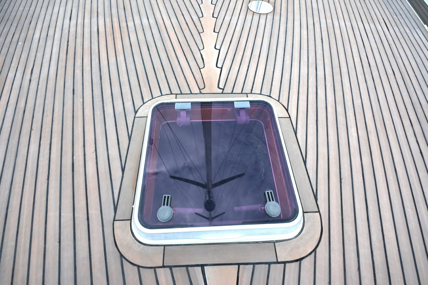 2006 Waterline 50 - Image 17