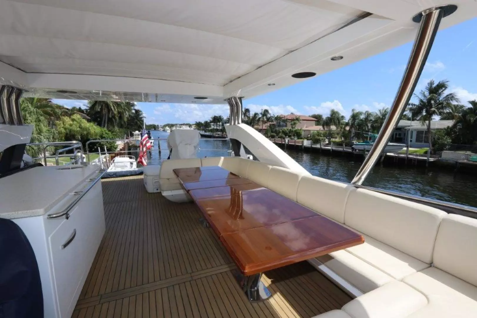 2015 Sunseeker Yacht - Image 15