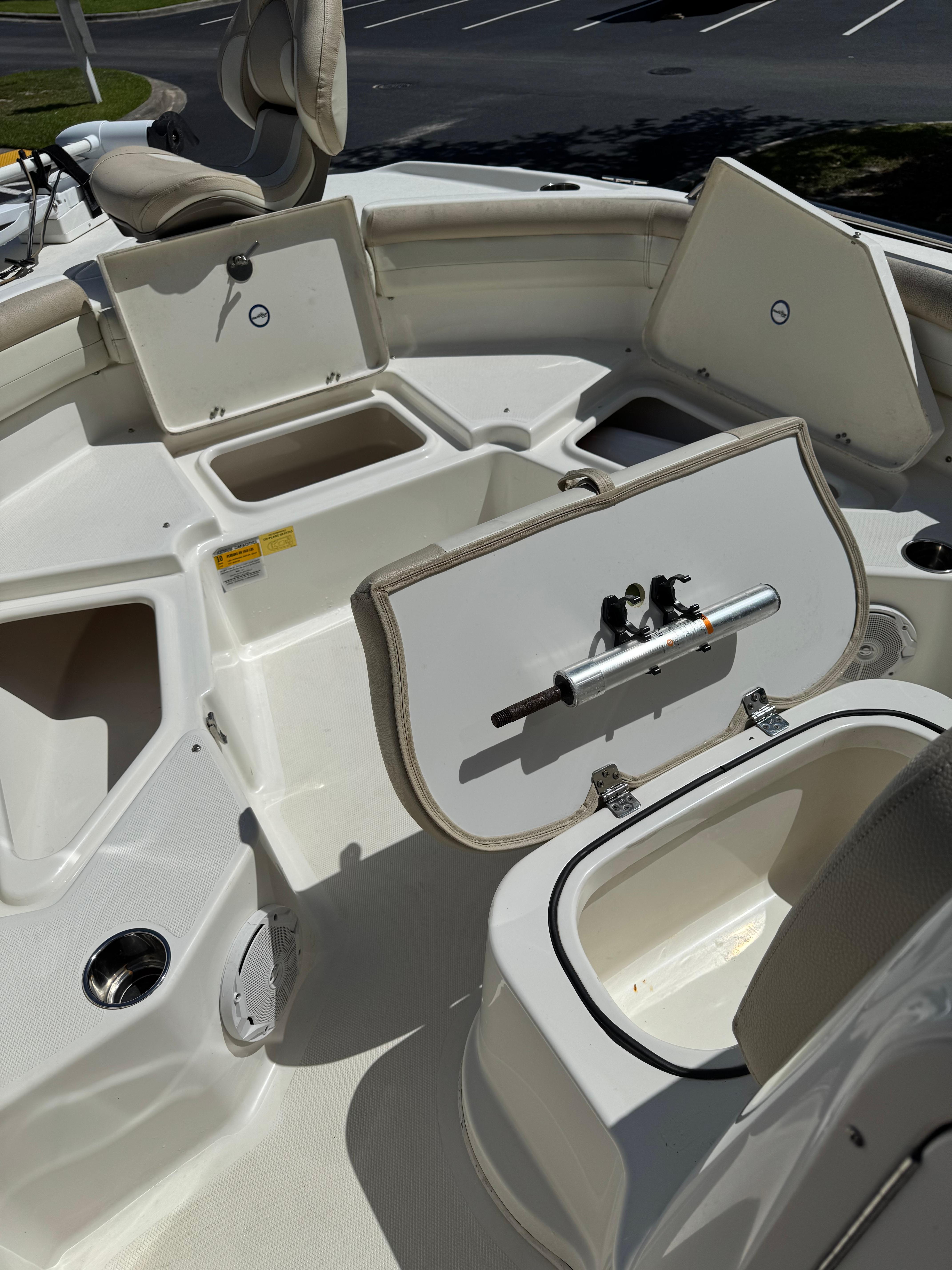 2018 NauticStar 211 Angler - 11