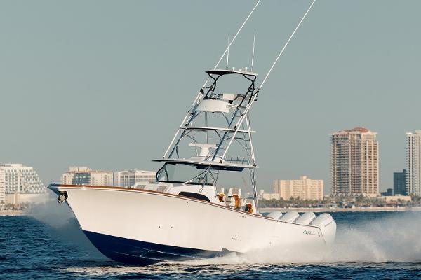 2026 Front Runner 47 Center Console