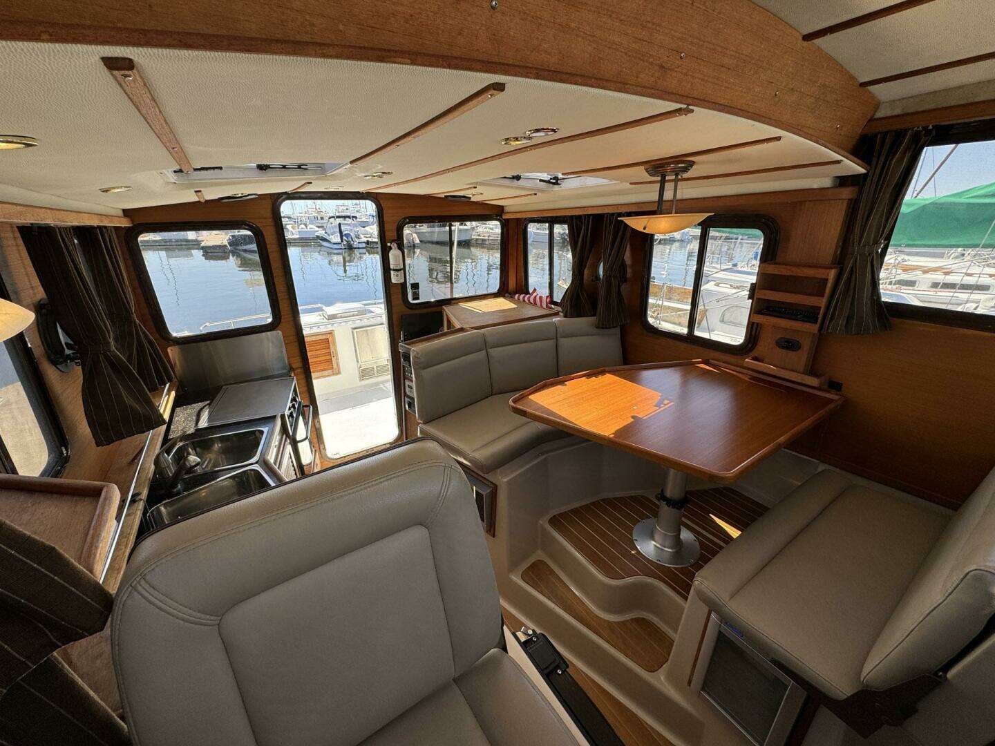 2012 Ranger Tugs R-29 - Image 18