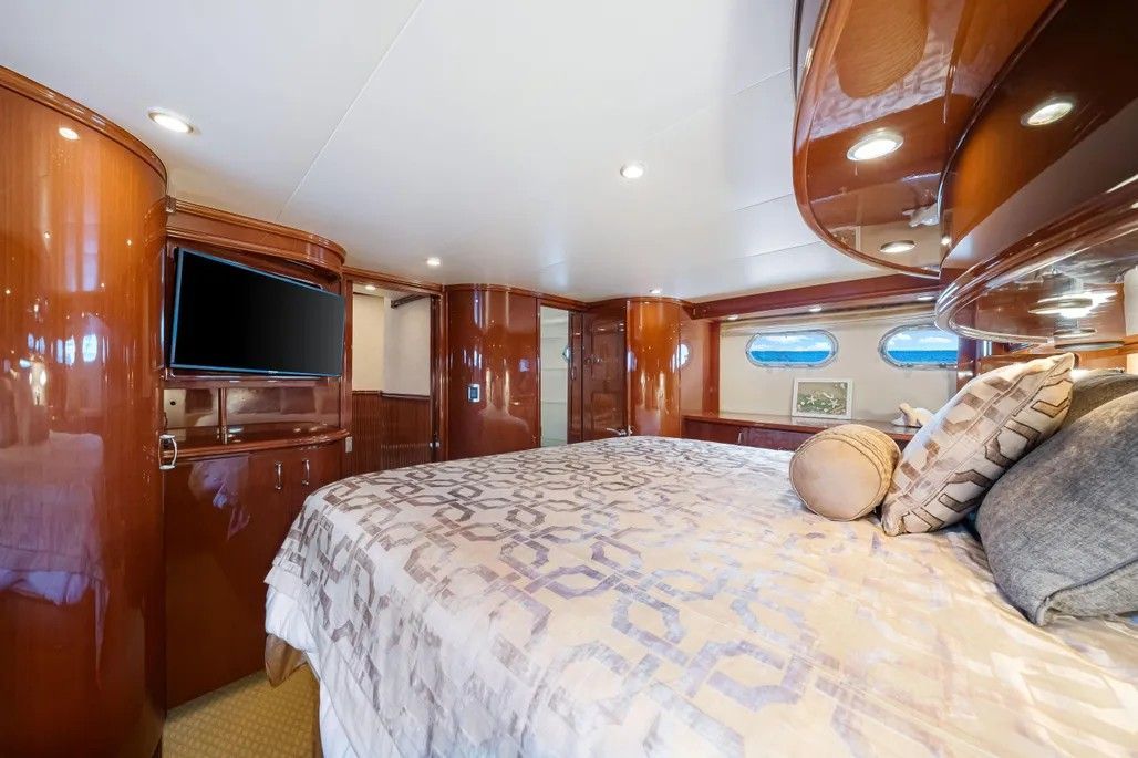 2005 Marquis 59 - 51