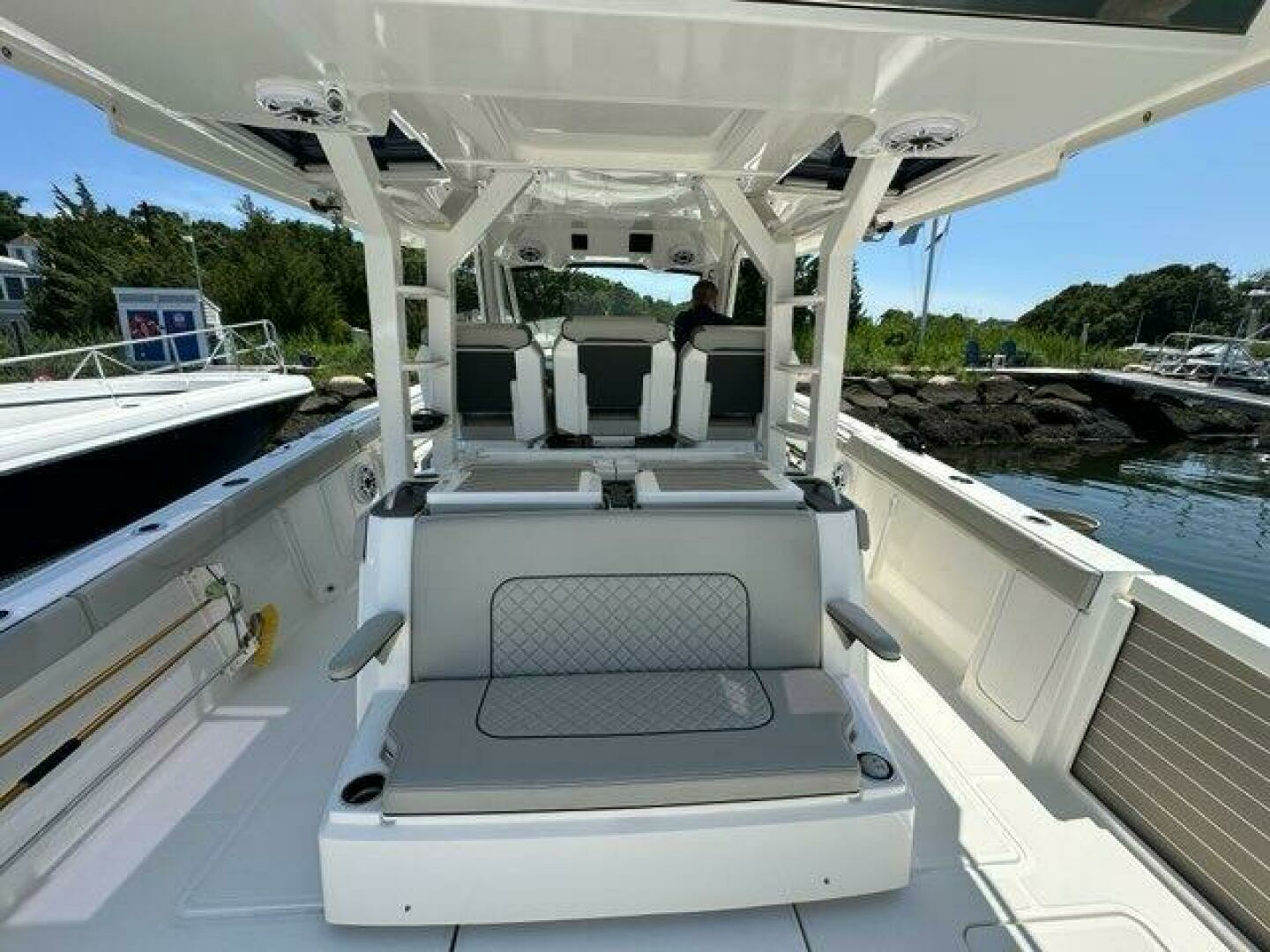 2021 Pursuit 428 Sport - Image 25