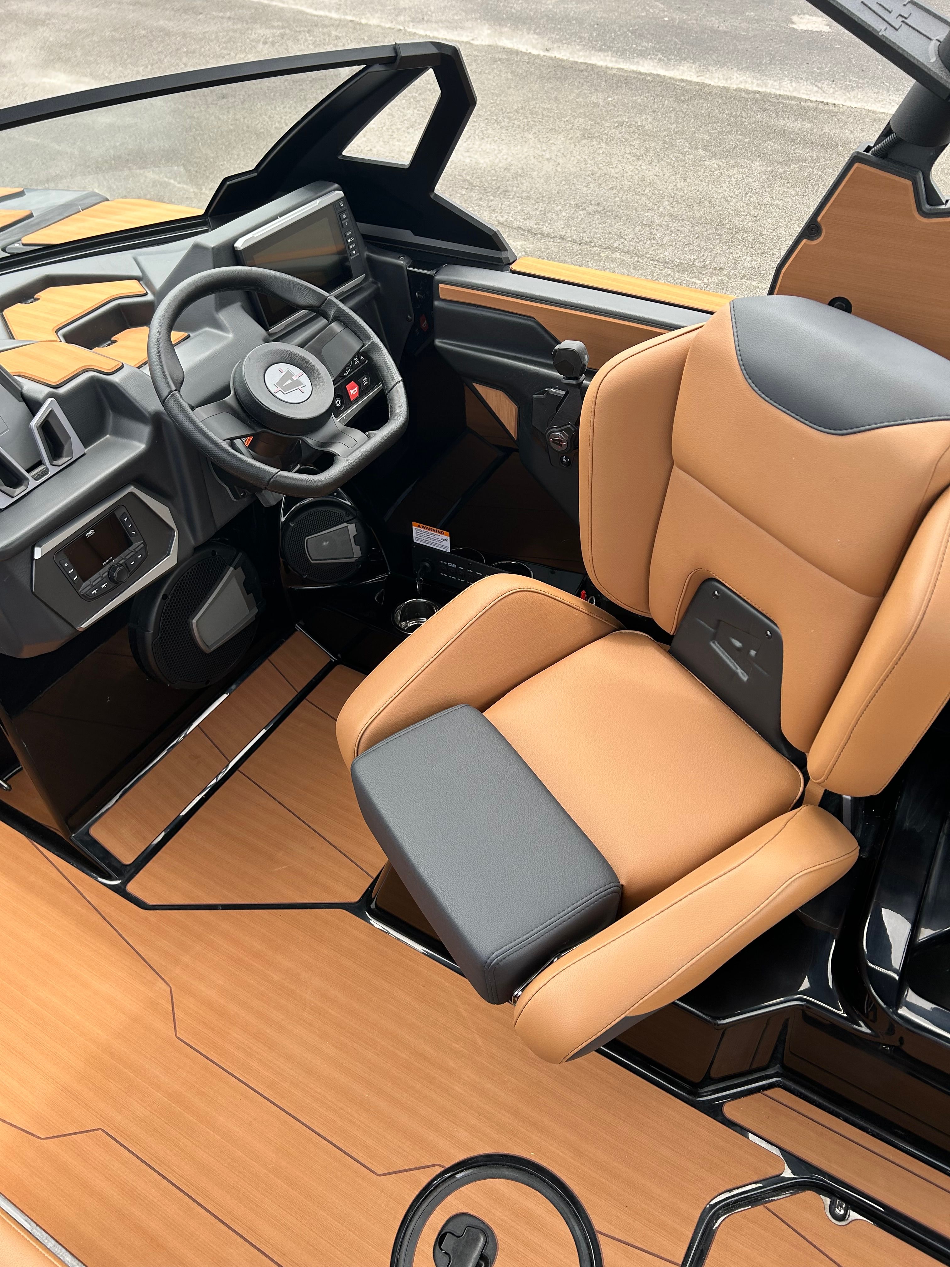 2026 Axis T235 - 6