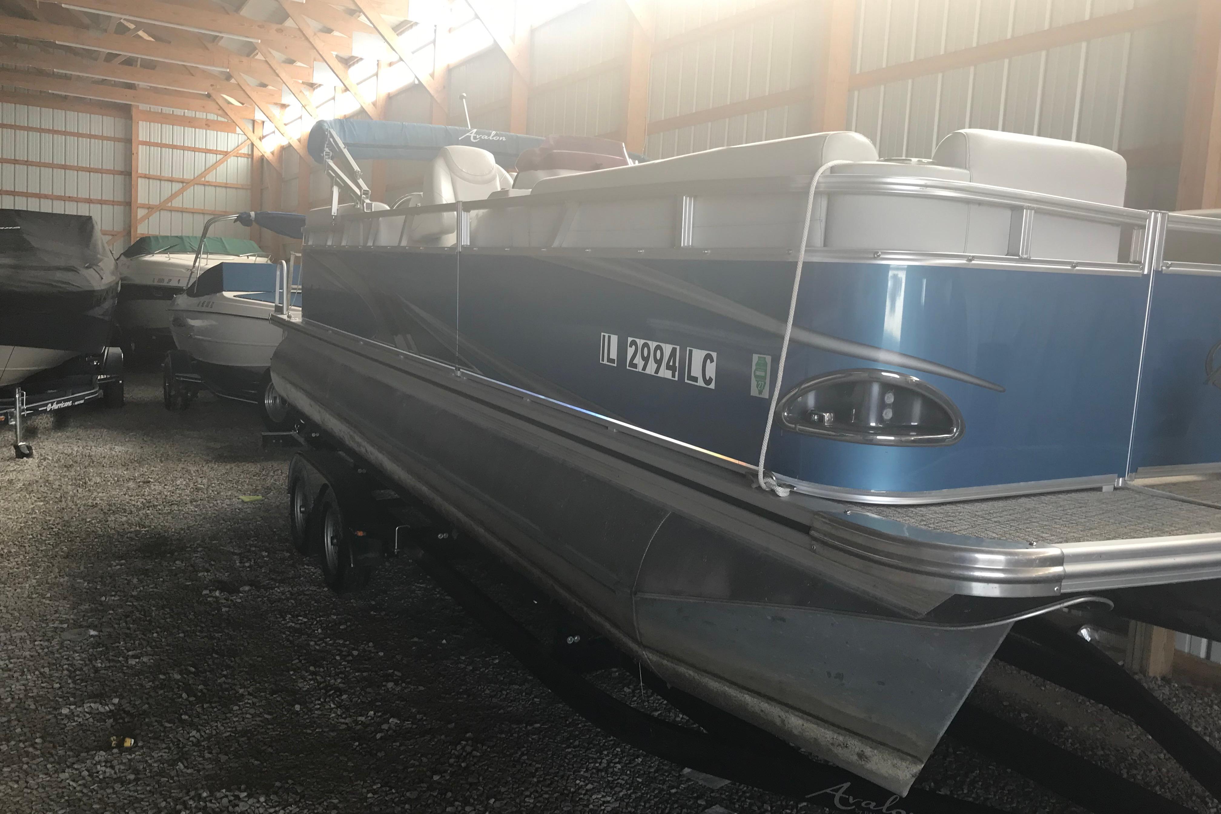 2022 Avalon VENTURE QUAD LOUNGE