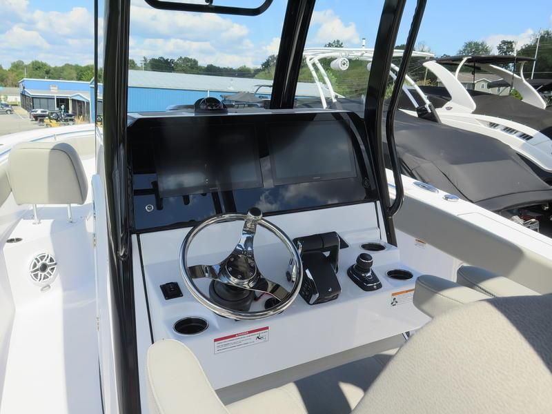 2025 Sportsman Open 282 Center Console - 15