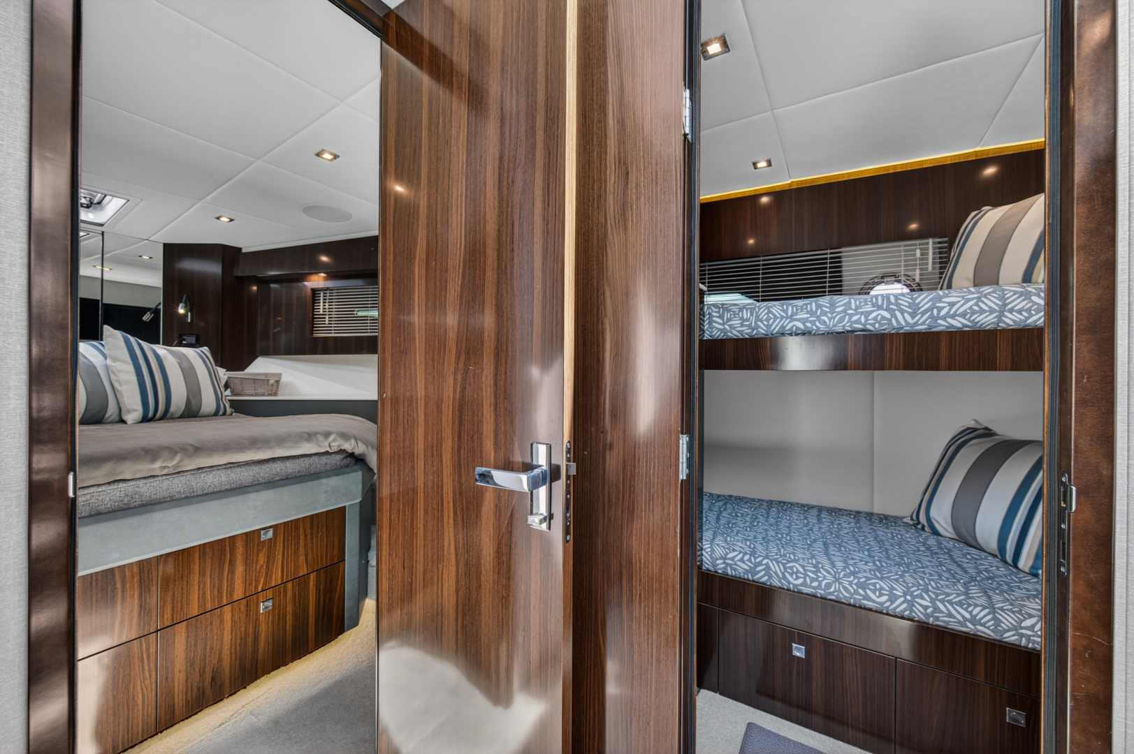 2023 Cruisers Yachts 50 CANTIUS - Image 77