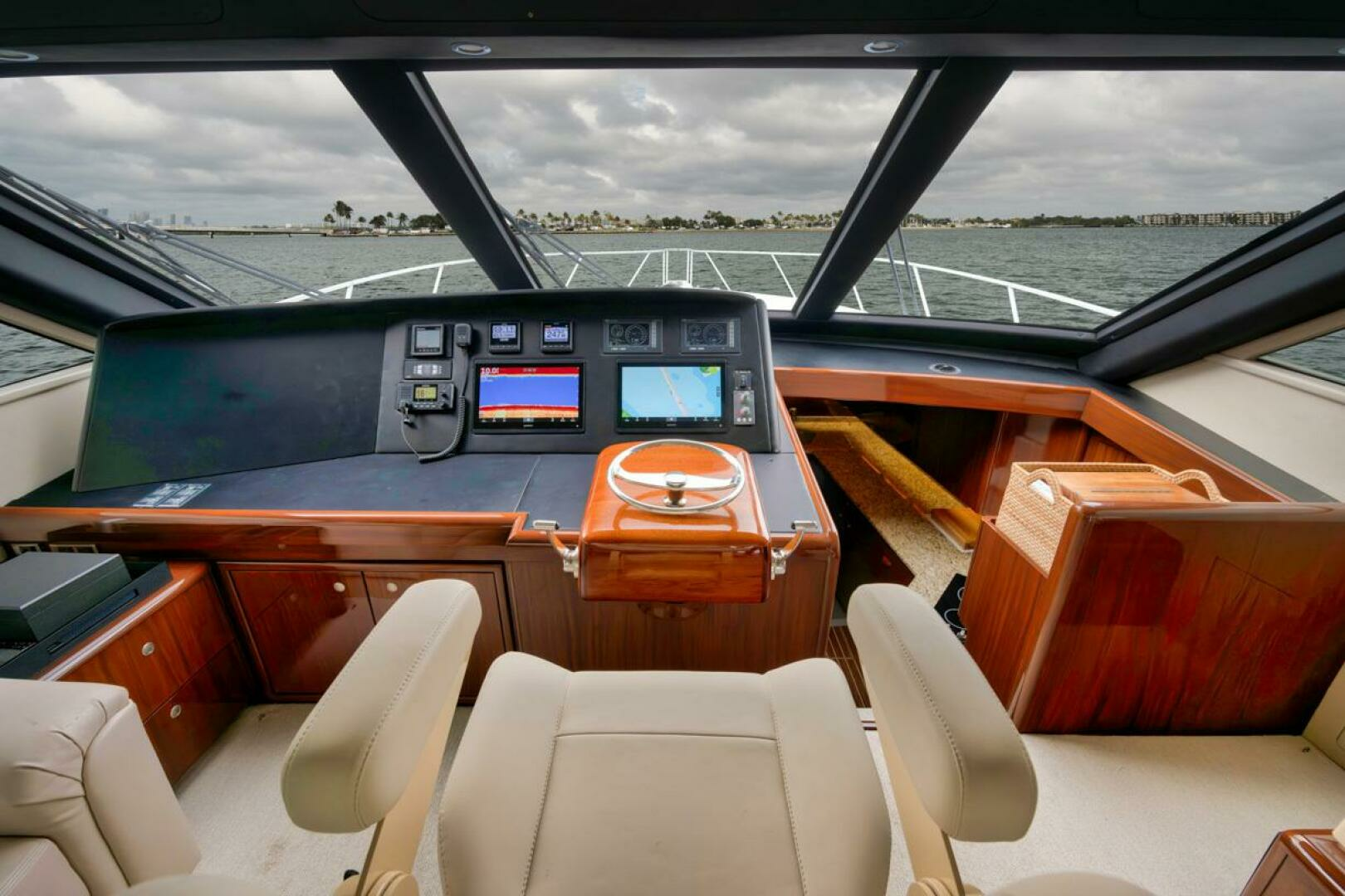2007 Viking 52 Sport Coupe - Image 5