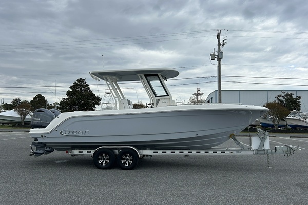 2021 Robalo 272