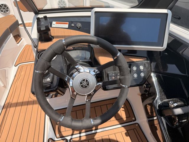 2026 Yamaha Boats 222SE - 22