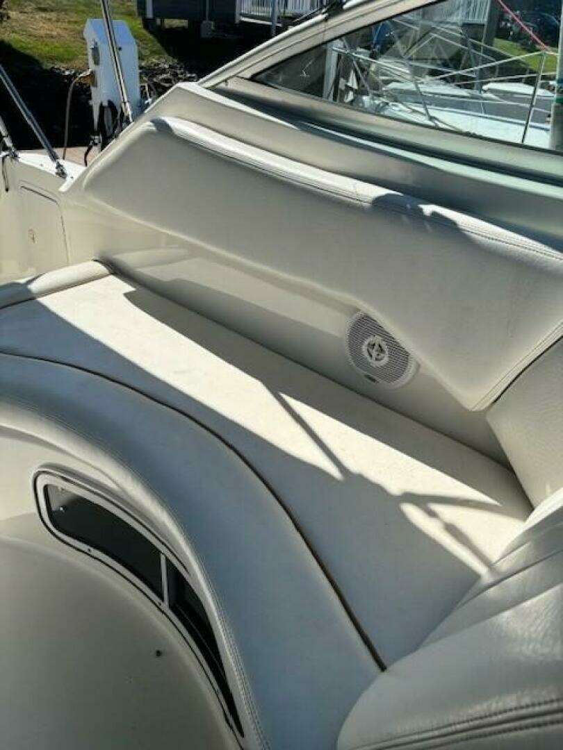 2000 Sea Ray 270 Sundancer - Image 19