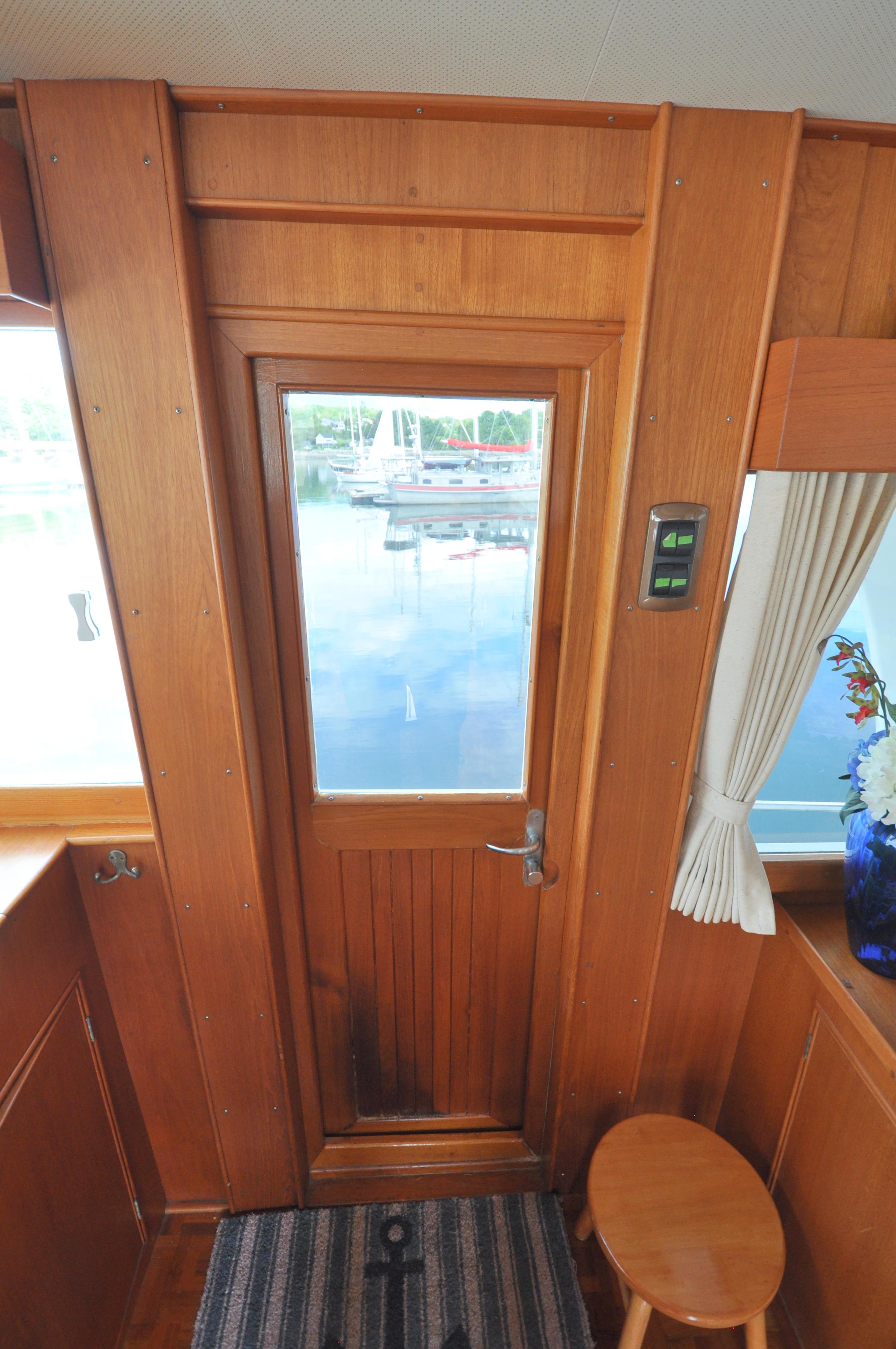 2000 Grand Banks 52 Heritage EU - 63