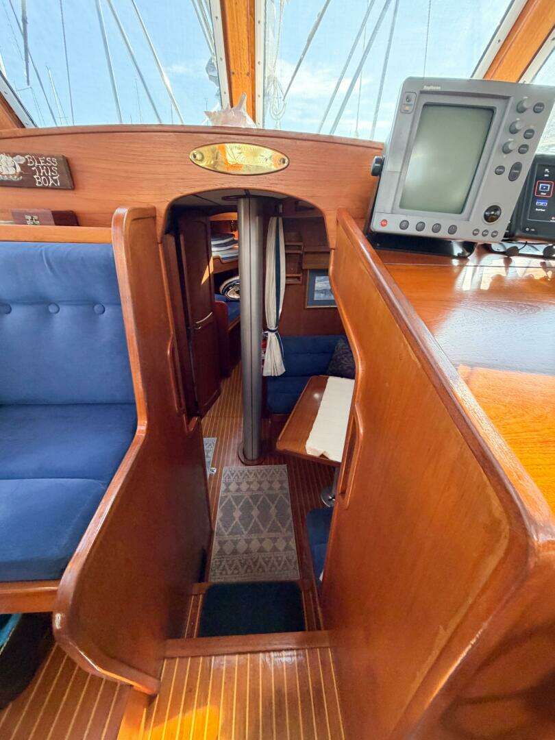 1986 Nauticat 40 Cutter Ketch Pilothouse - Image 64