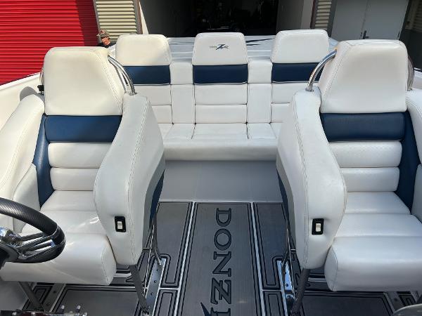 2008 Donzi 35 ZR - 21