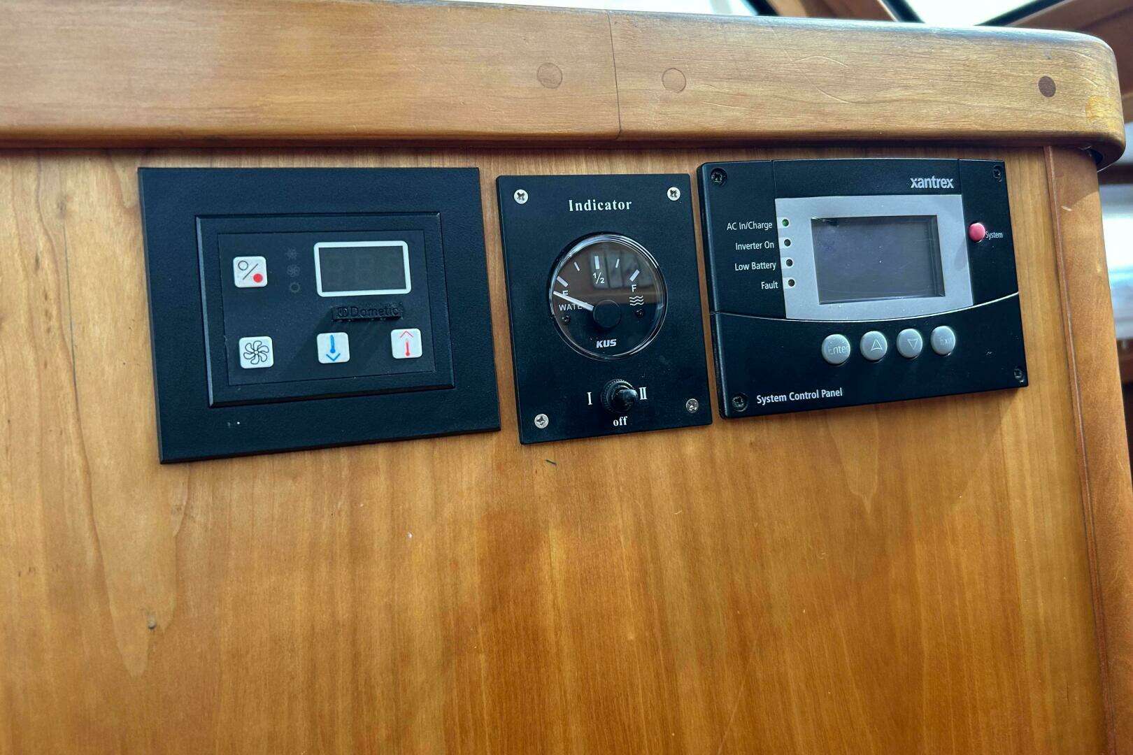 2004 Sabre 36 Flybridge - Image 20