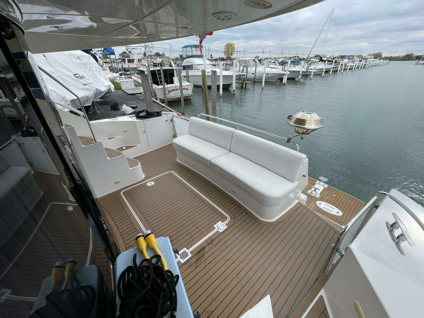 2007 Marquis 55 LS - Image 38
