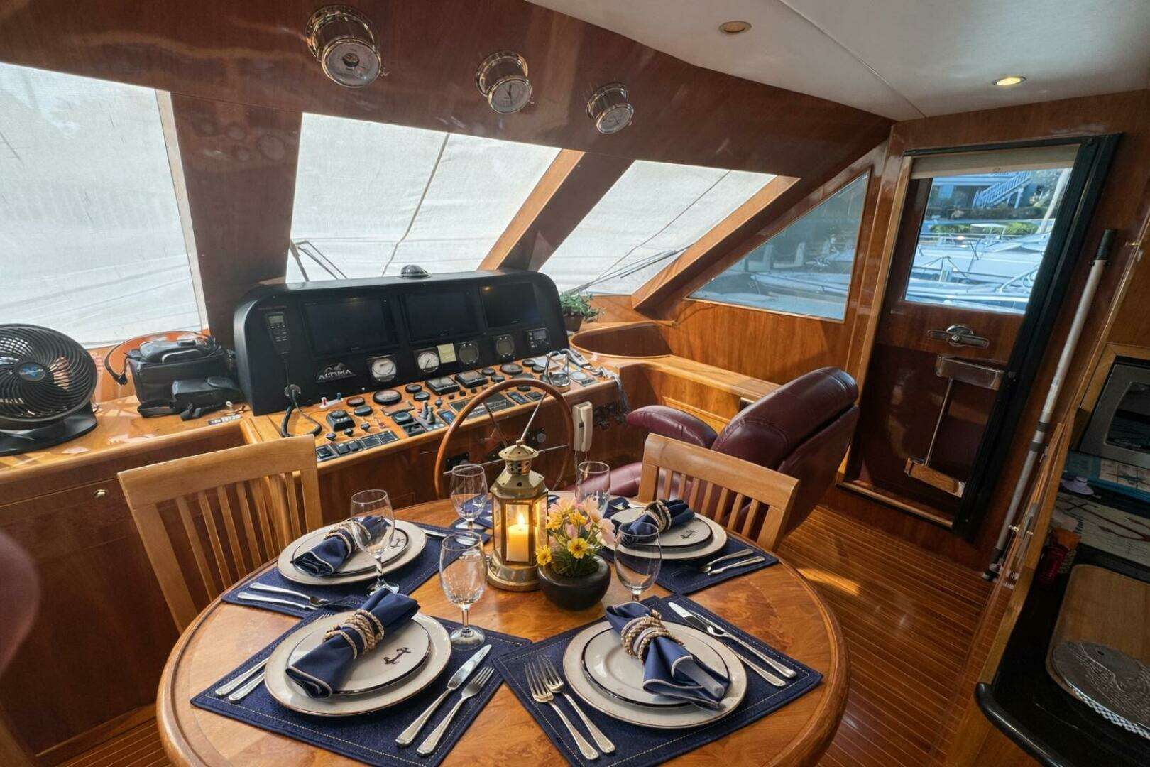 2004 Altima 55 Pilothouse - Image 31