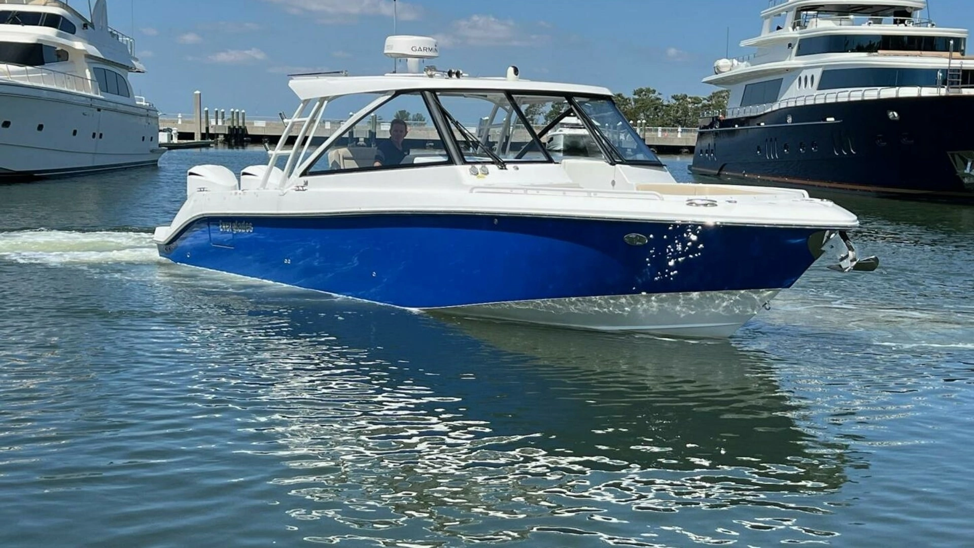 2019 Everglades 340 Dual Console - Image 30