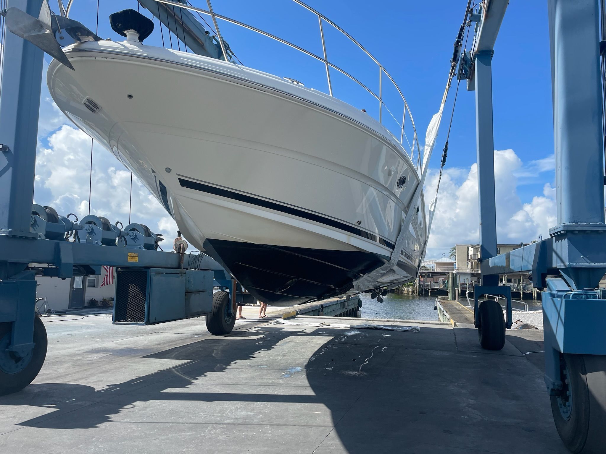 2005 Sea Ray 420 Sundancer - 12