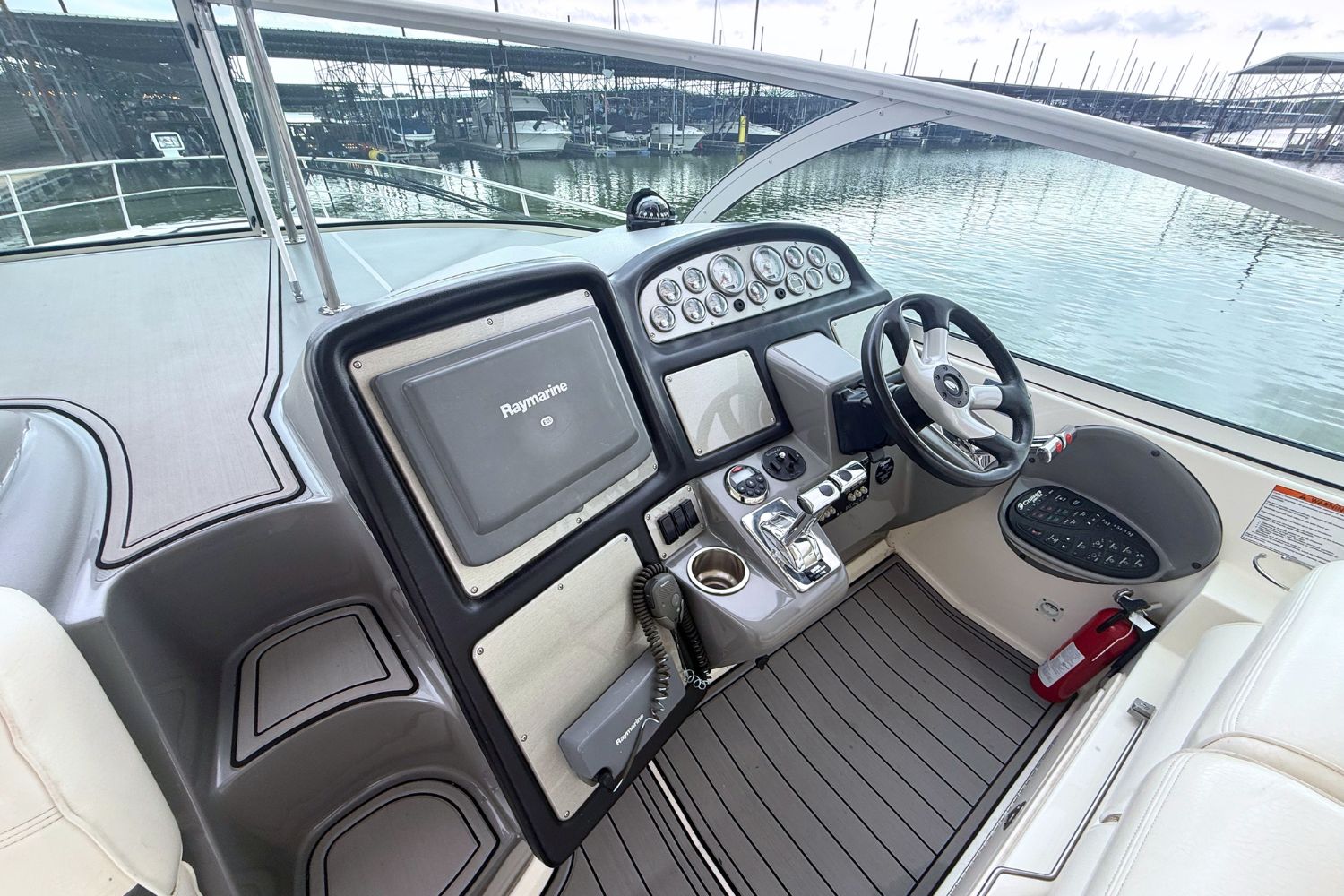2007 Cruisers Yachts 420 Express - 14