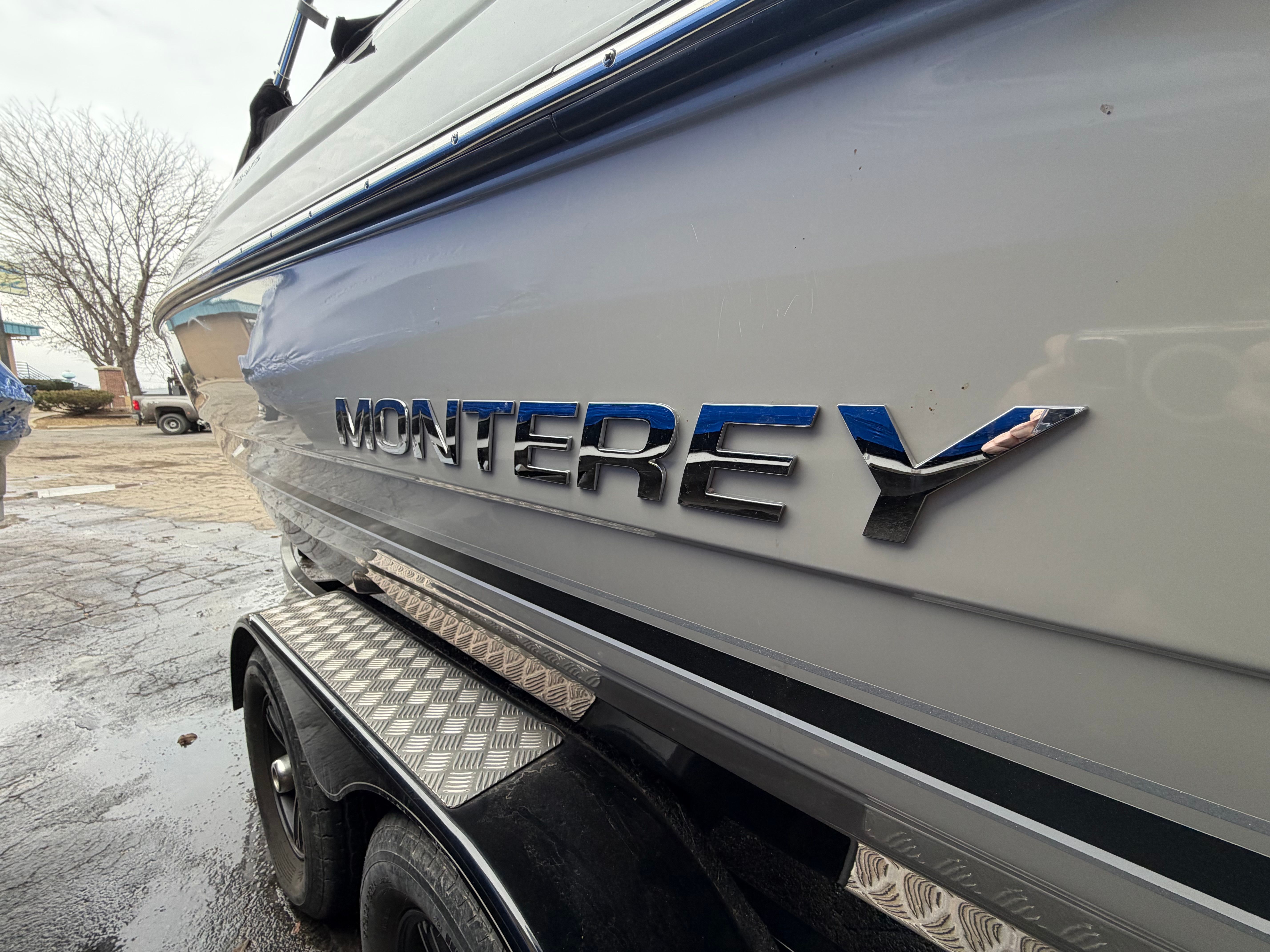2019 Monterey 224FS - 8