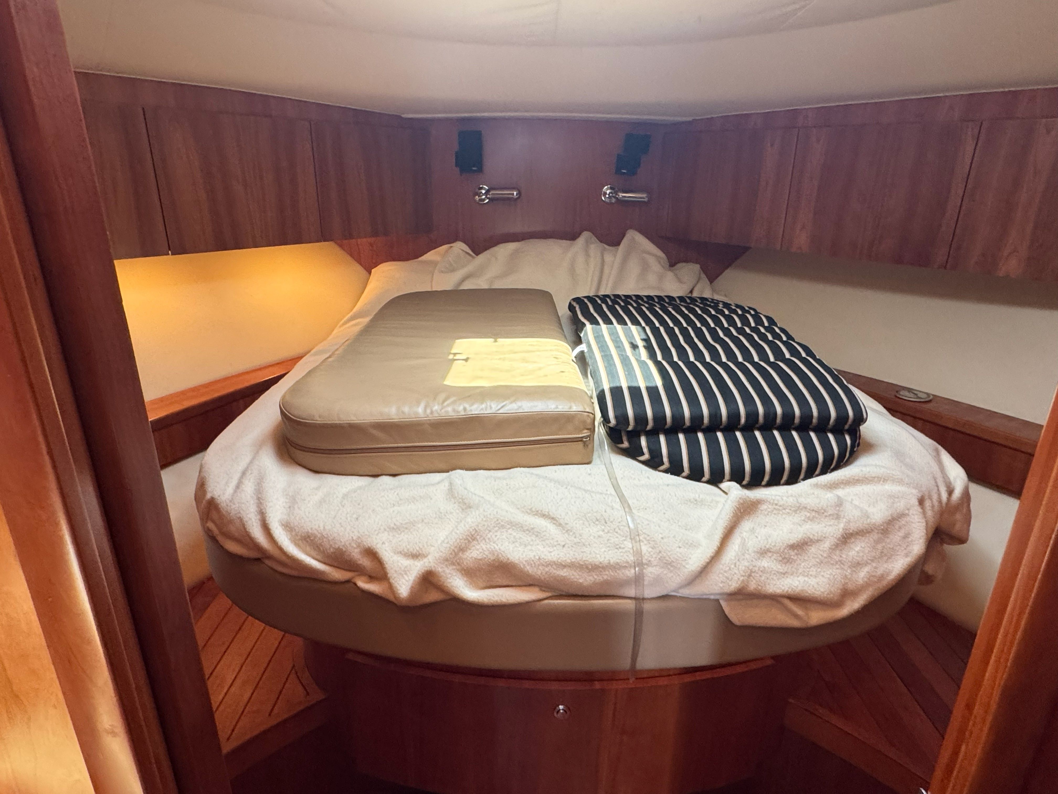 2003 Tiara Yachts 5000 Open - 122