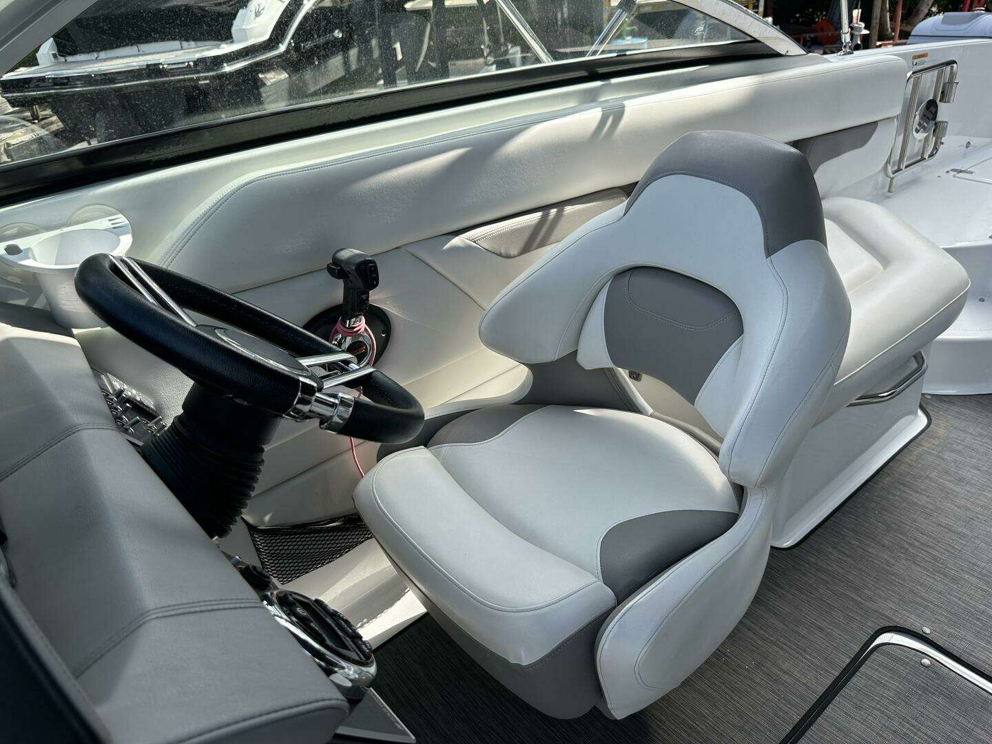 2020 Four Winns HD 240 OB - Image 16