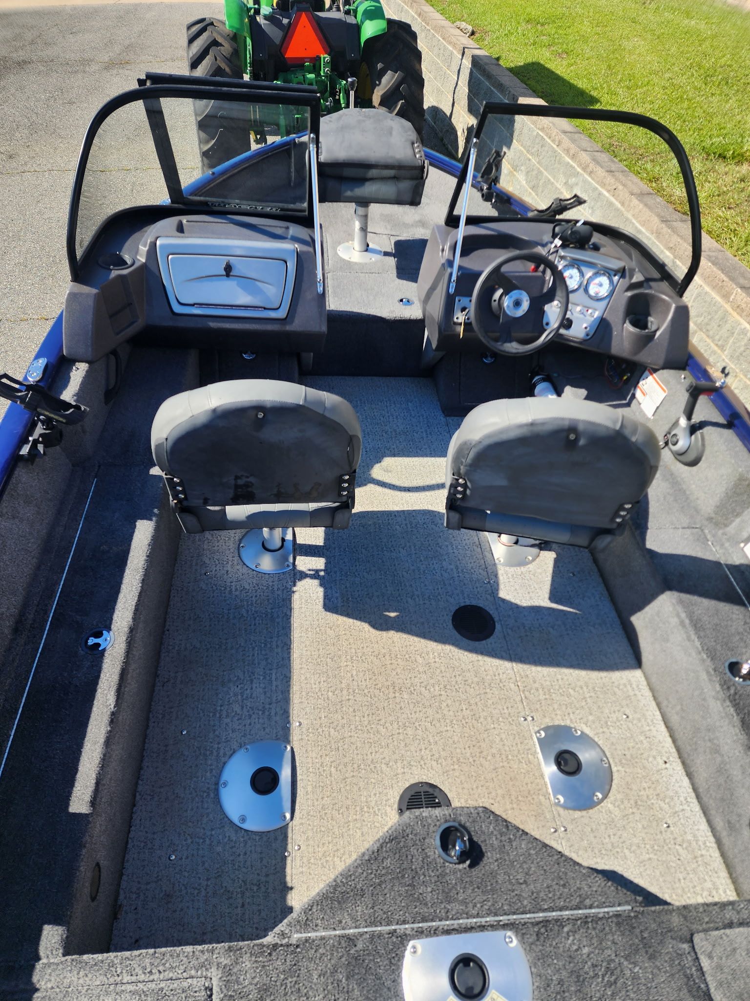 2022 Tracker Pro Guide V-16 SC - 4