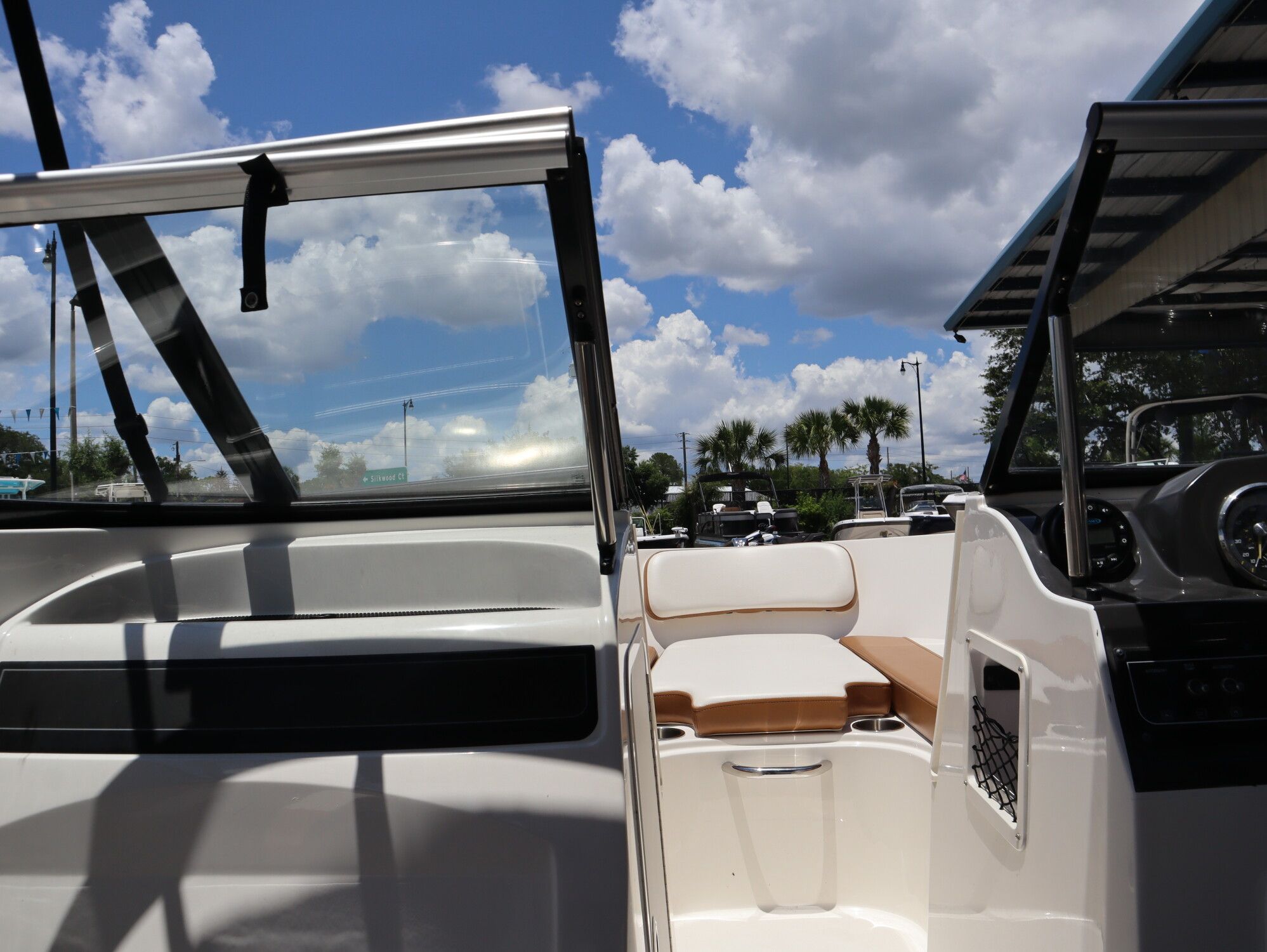 2021 Bayliner VR4 Bowrider Outboard - 11